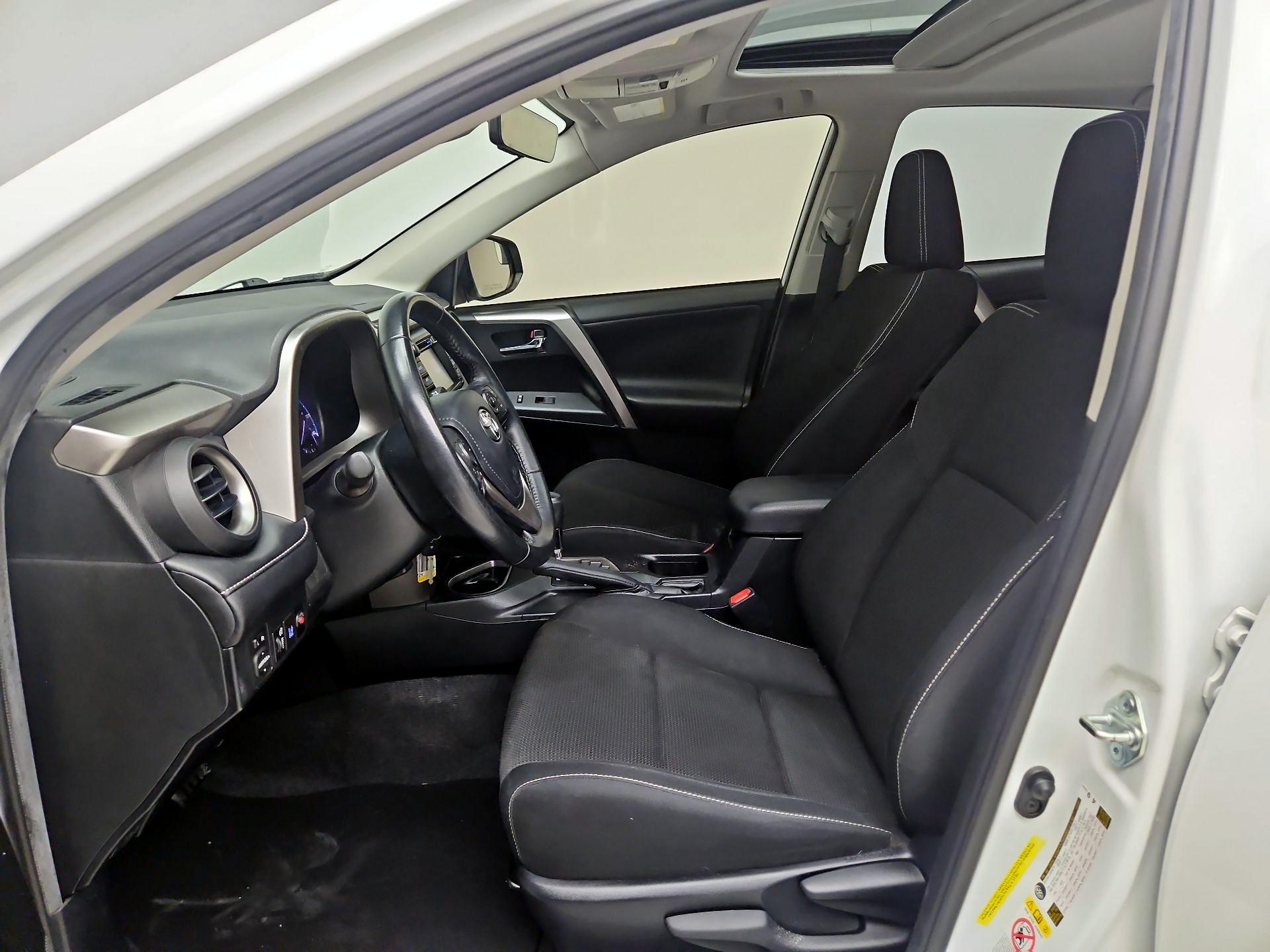 Thumbnail: 2017 Toyota RAV4 - 11