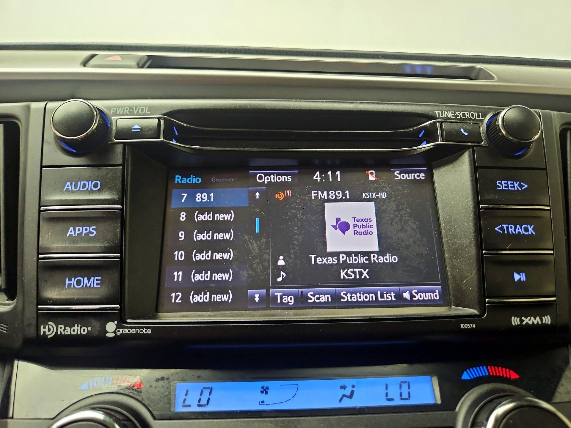 Thumbnail: 2017 Toyota RAV4 - 15