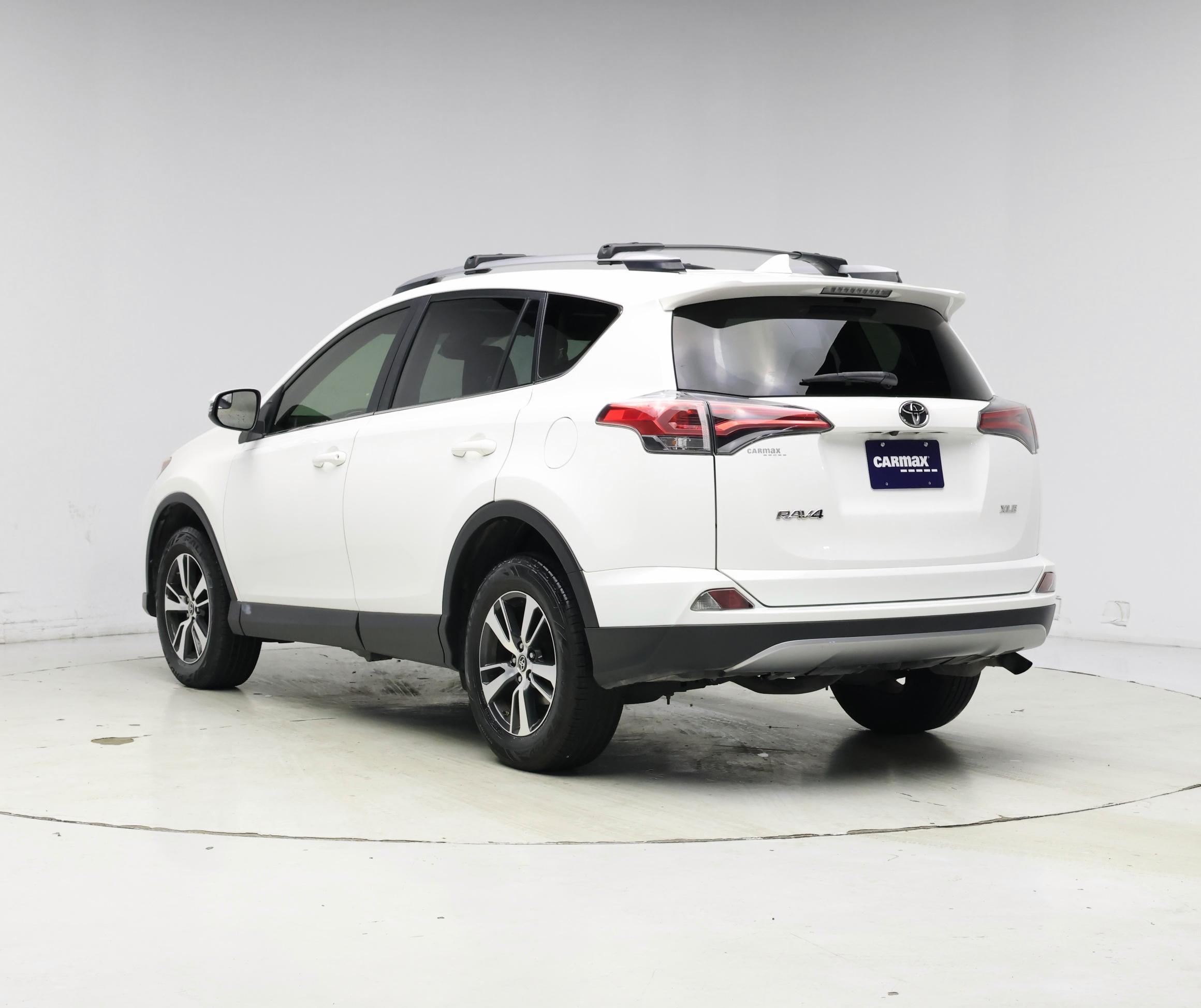 Thumbnail: 2017 Toyota RAV4 - 2