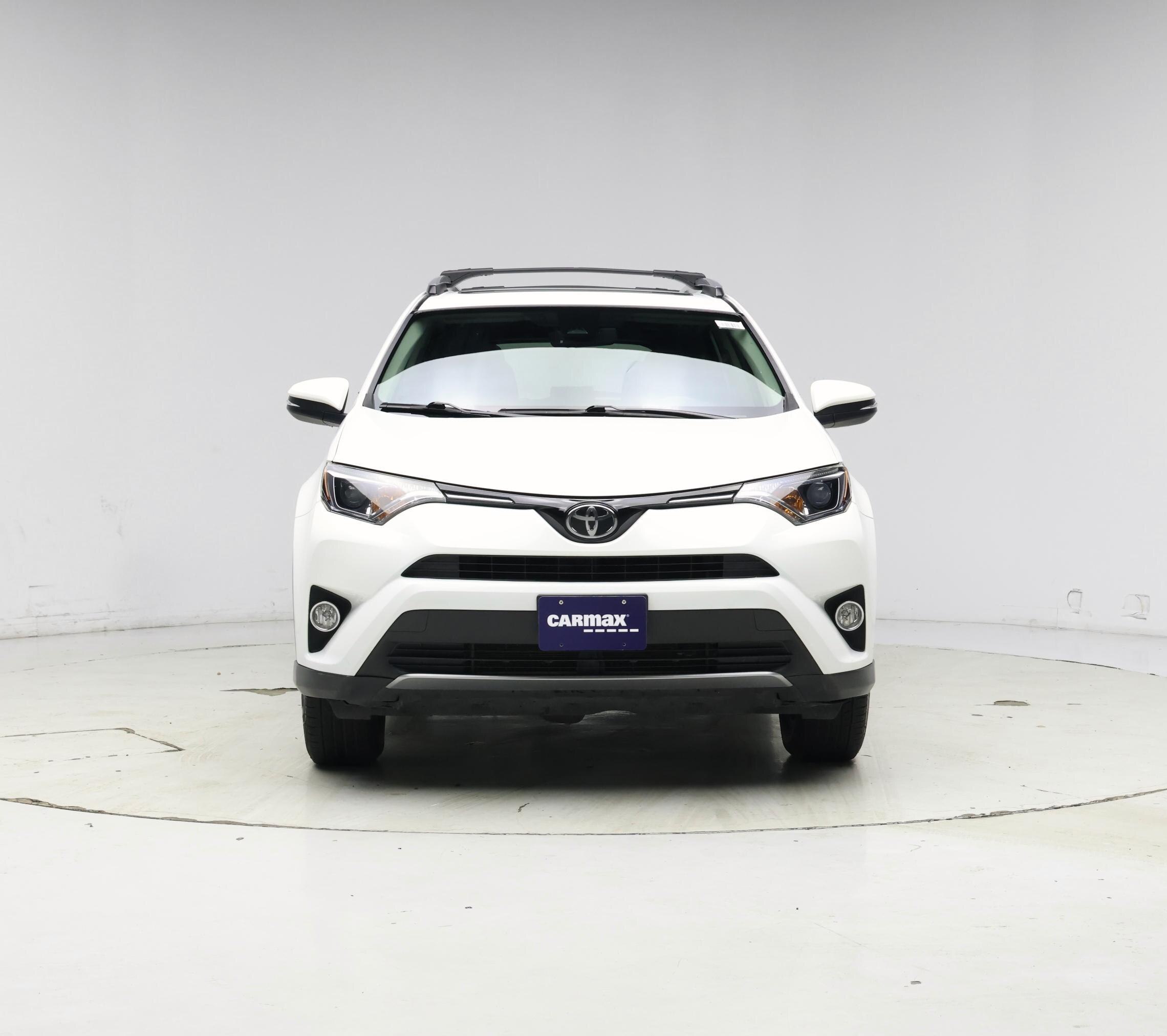 Thumbnail: 2017 Toyota RAV4 - 5