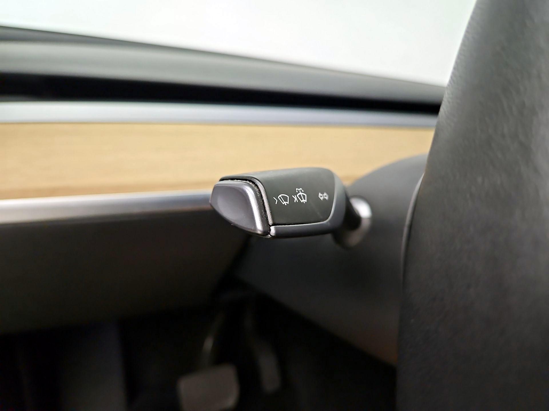 Thumbnail: 2021 Tesla Model Y - 13