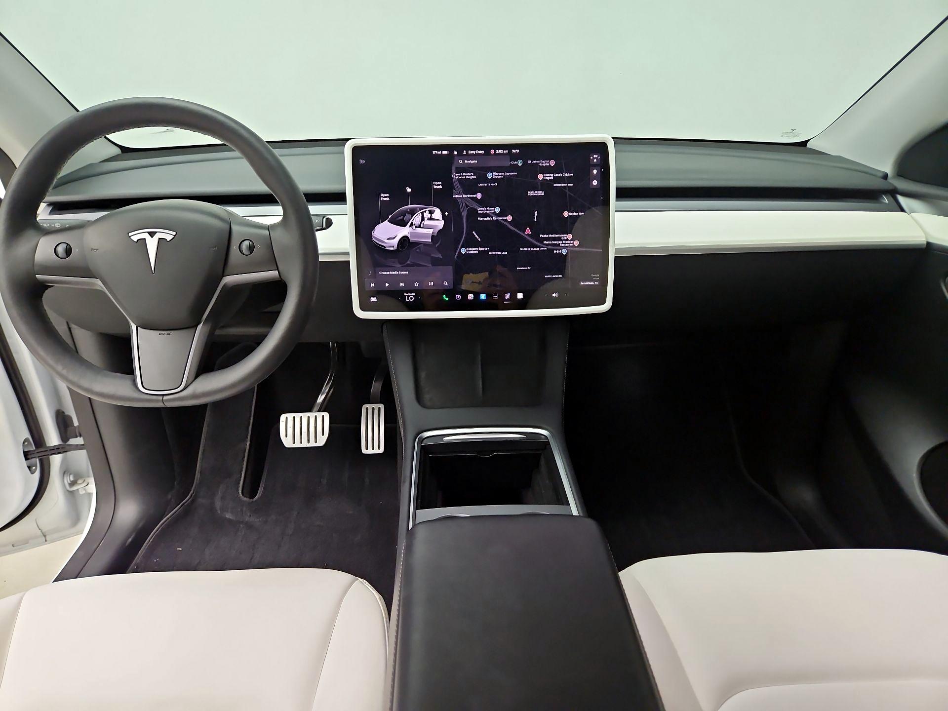 Thumbnail: 2023 Tesla Model Y - 9