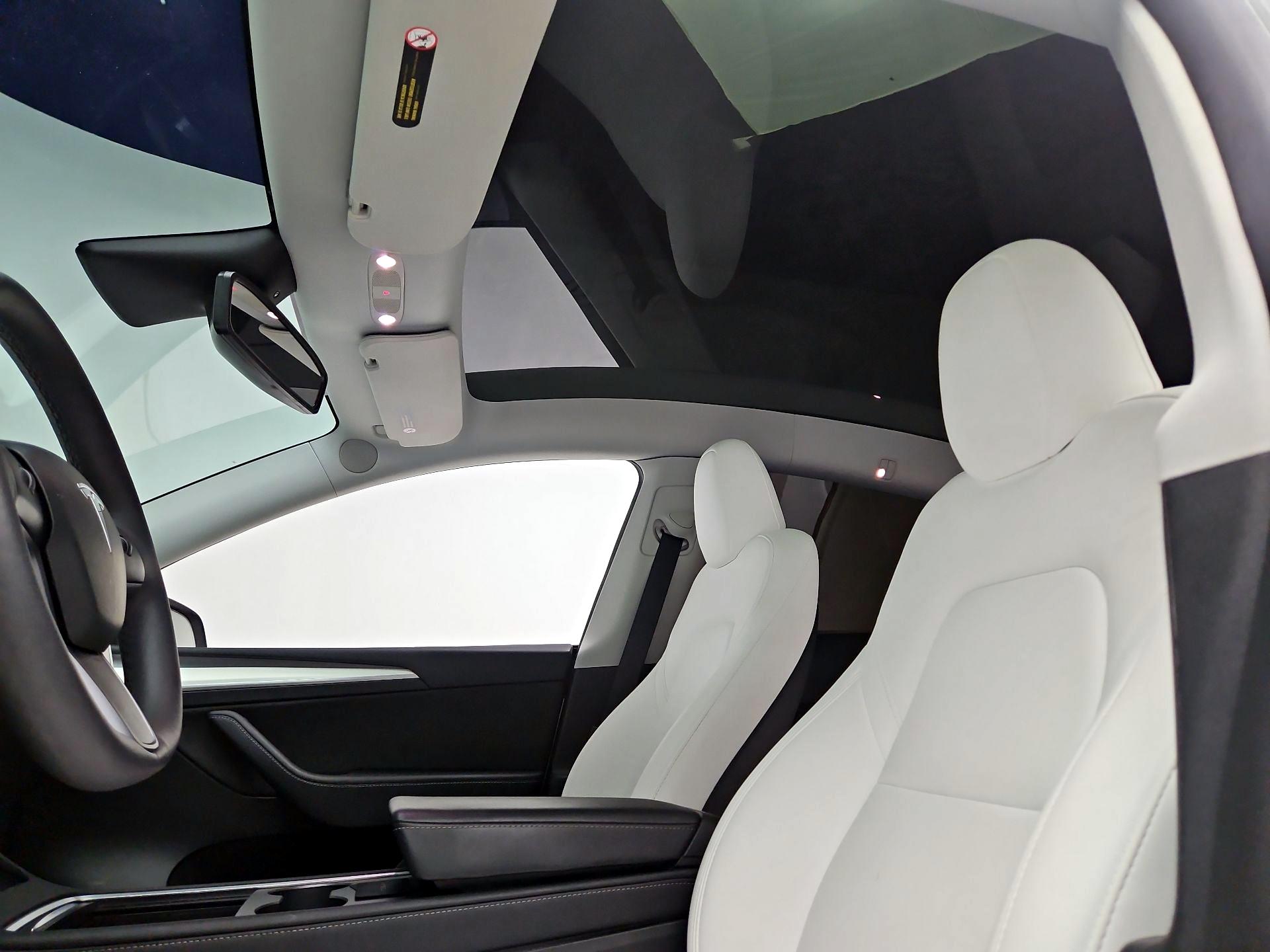 Thumbnail: 2023 Tesla Model Y - 20
