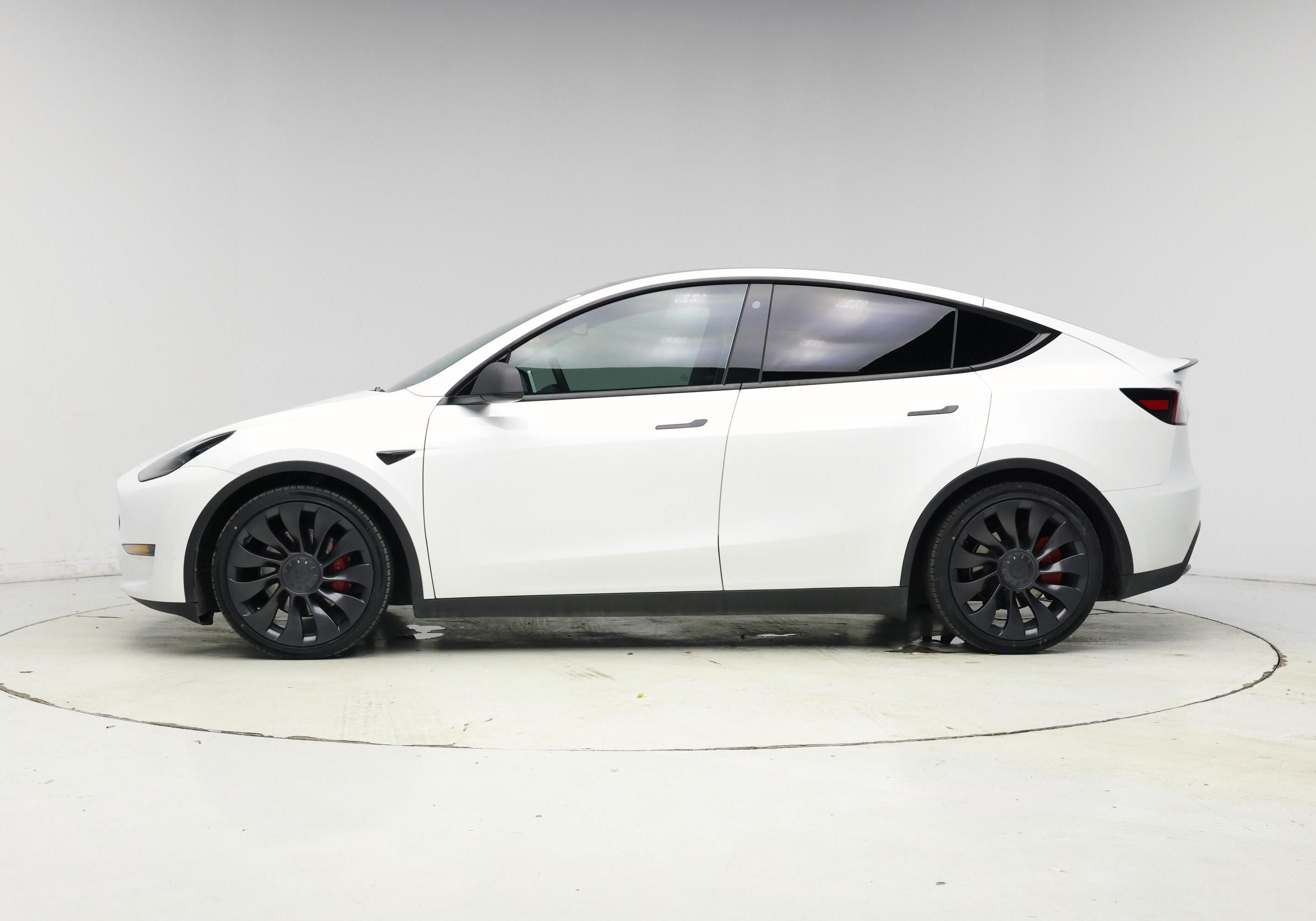 Thumbnail: 2023 Tesla Model Y - 3