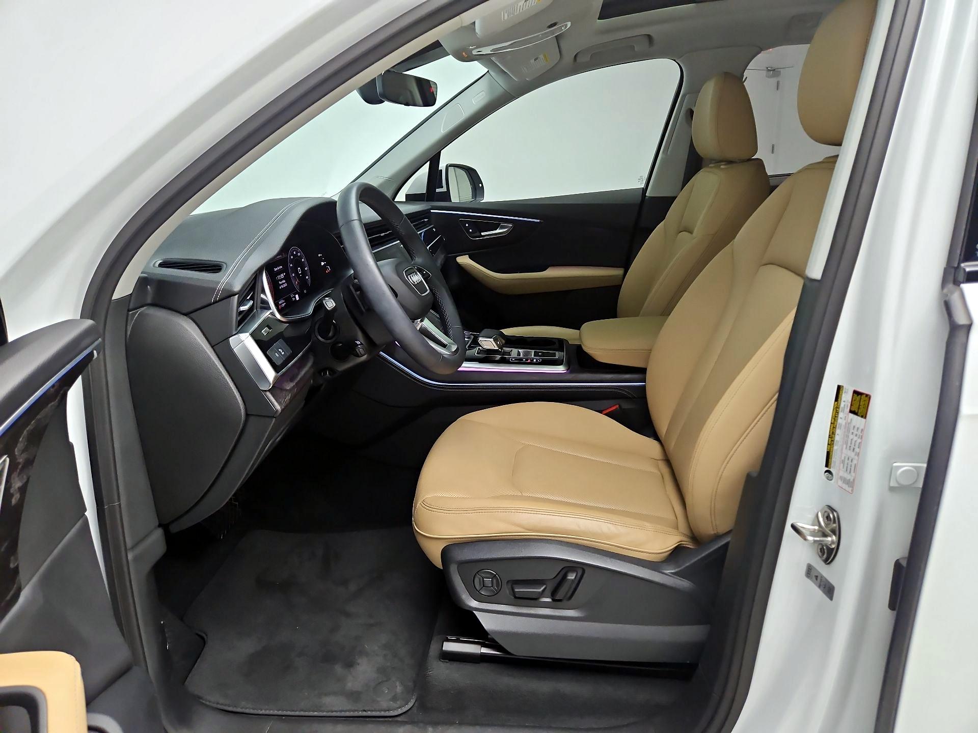 Thumbnail: 2025 Audi Q7 - 11