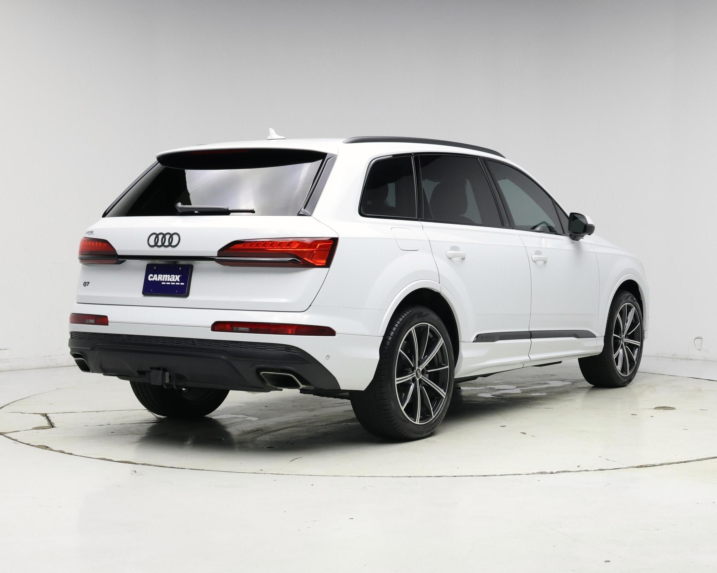 Thumbnail: 2025 Audi Q7 - 8