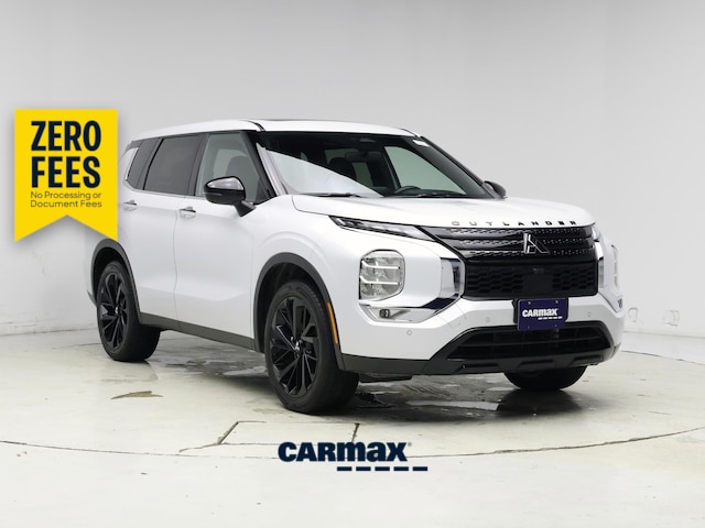 White 2024 Mitsubishi Outlander SUV / Crossover Front-Wheel Drive Automatic