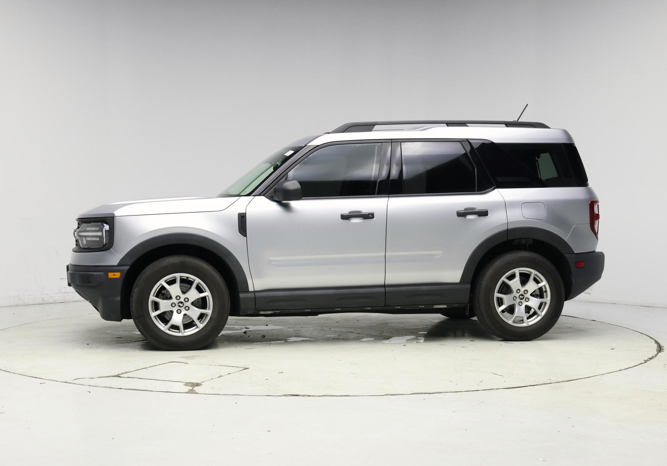 Thumbnail: 2022 Ford Bronco Sport - 3