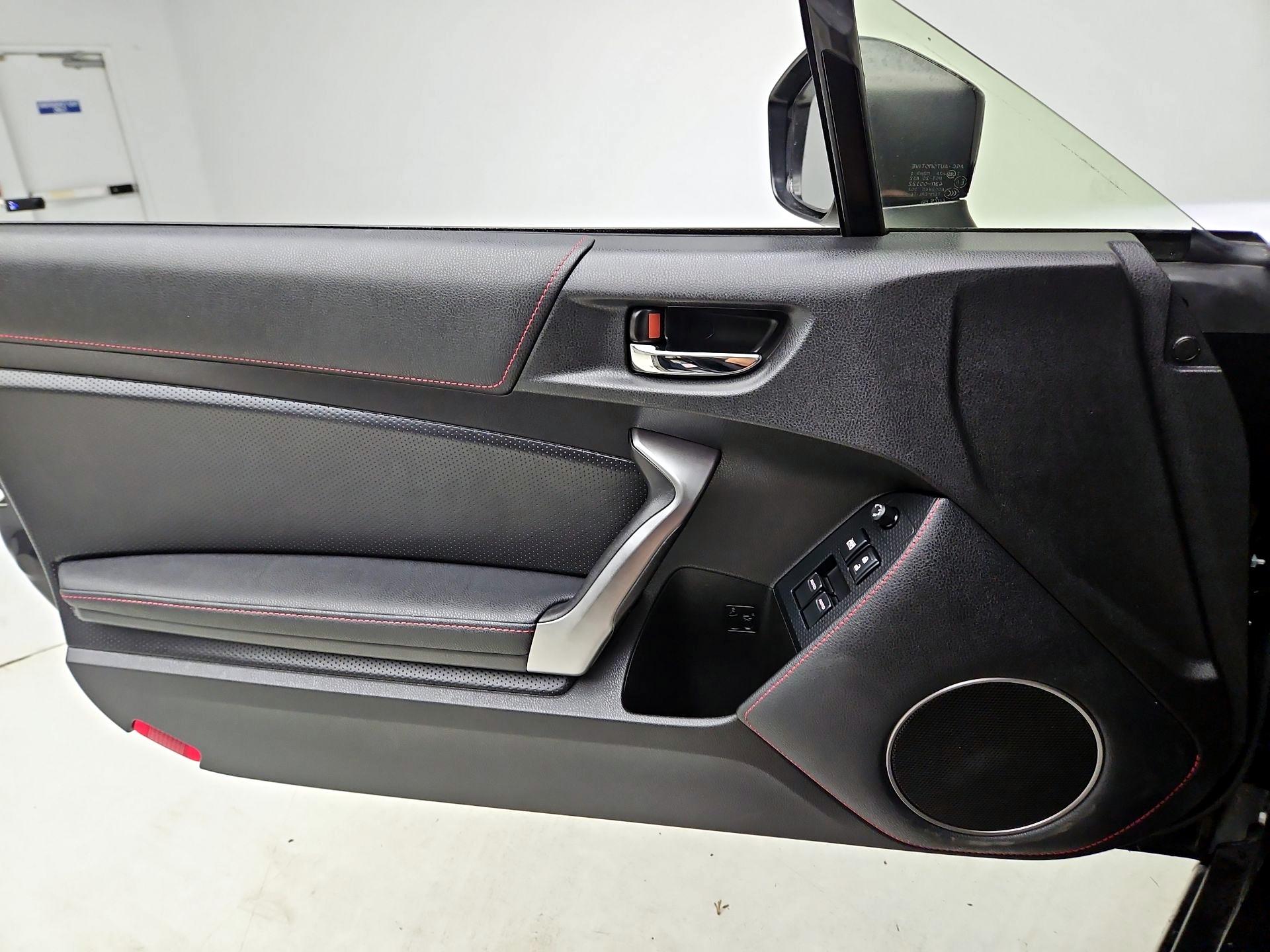 Thumbnail: 2014 Scion FR-S - 12