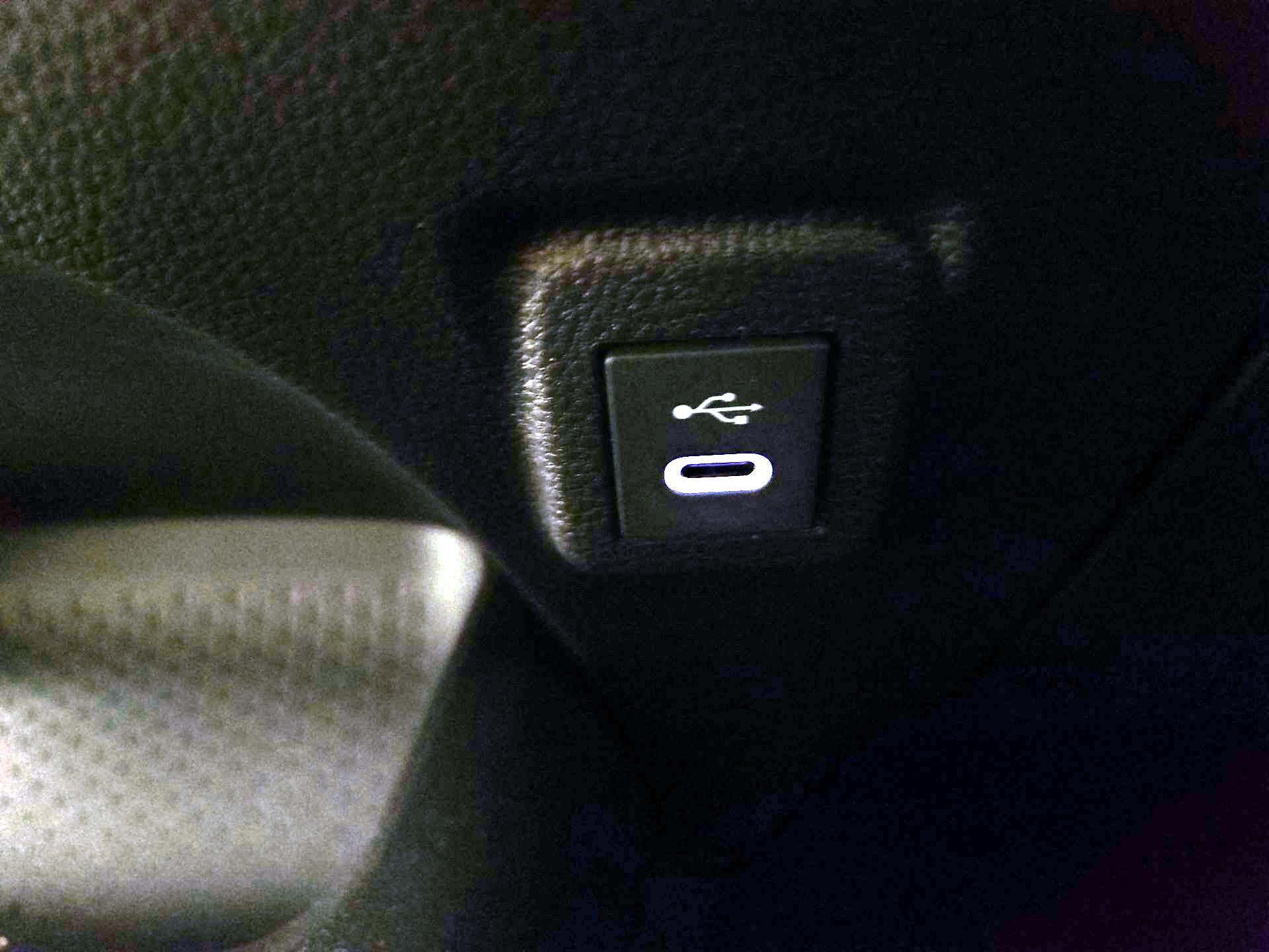 Thumbnail: 2025 Toyota Corolla - 18