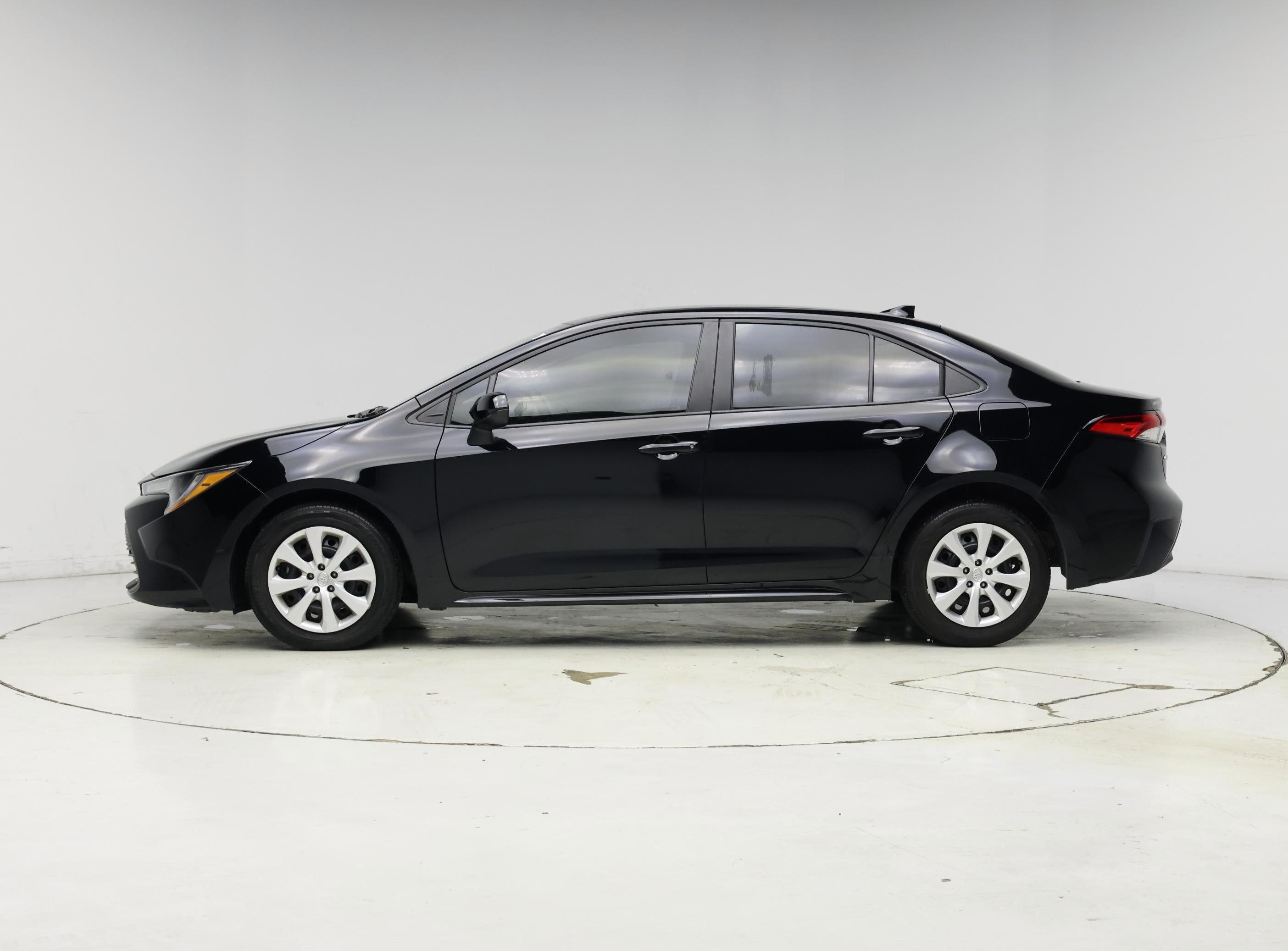 Thumbnail: 2025 Toyota Corolla - 3