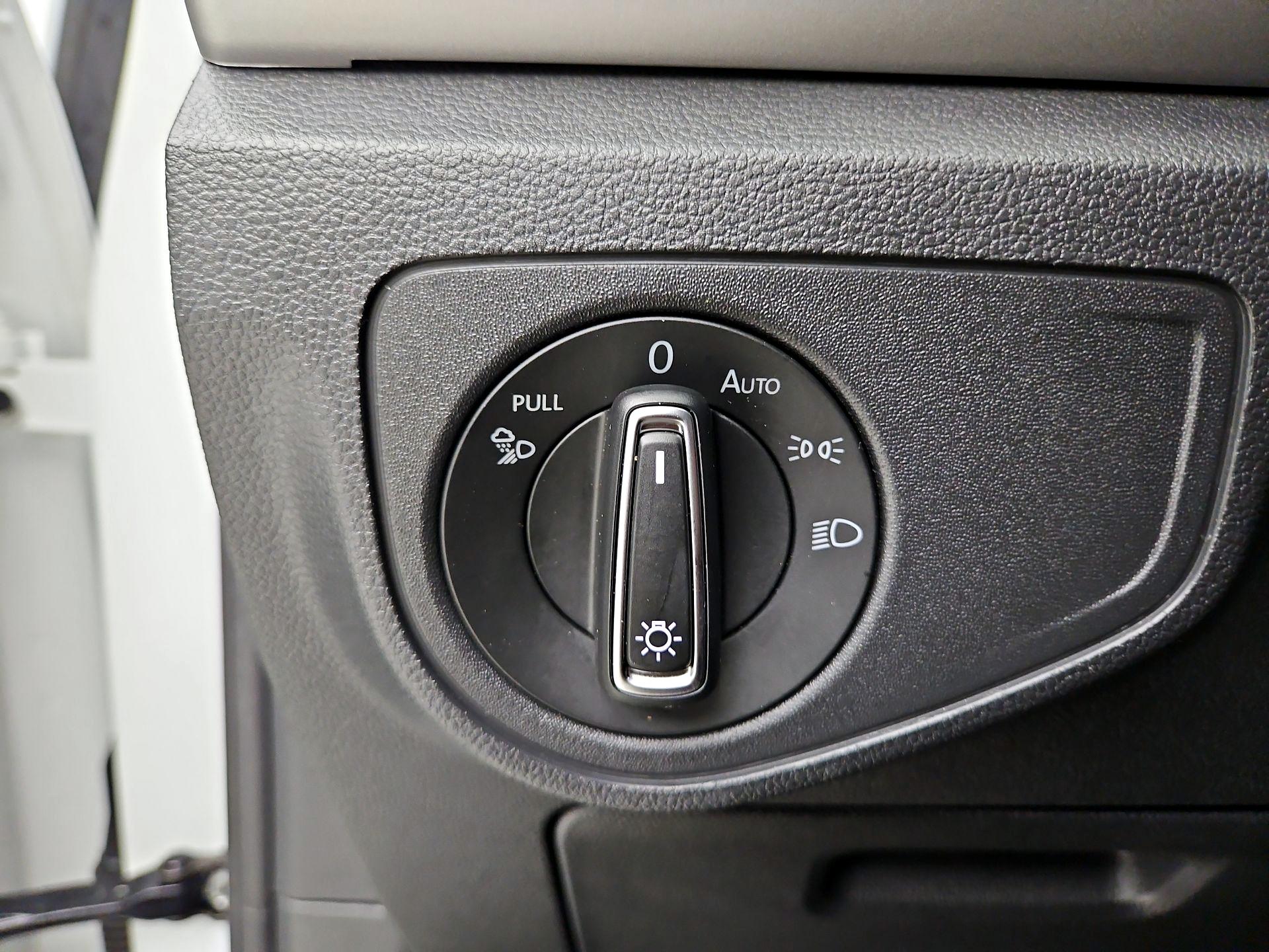 Thumbnail: 2023 Volkswagen Atlas - 13