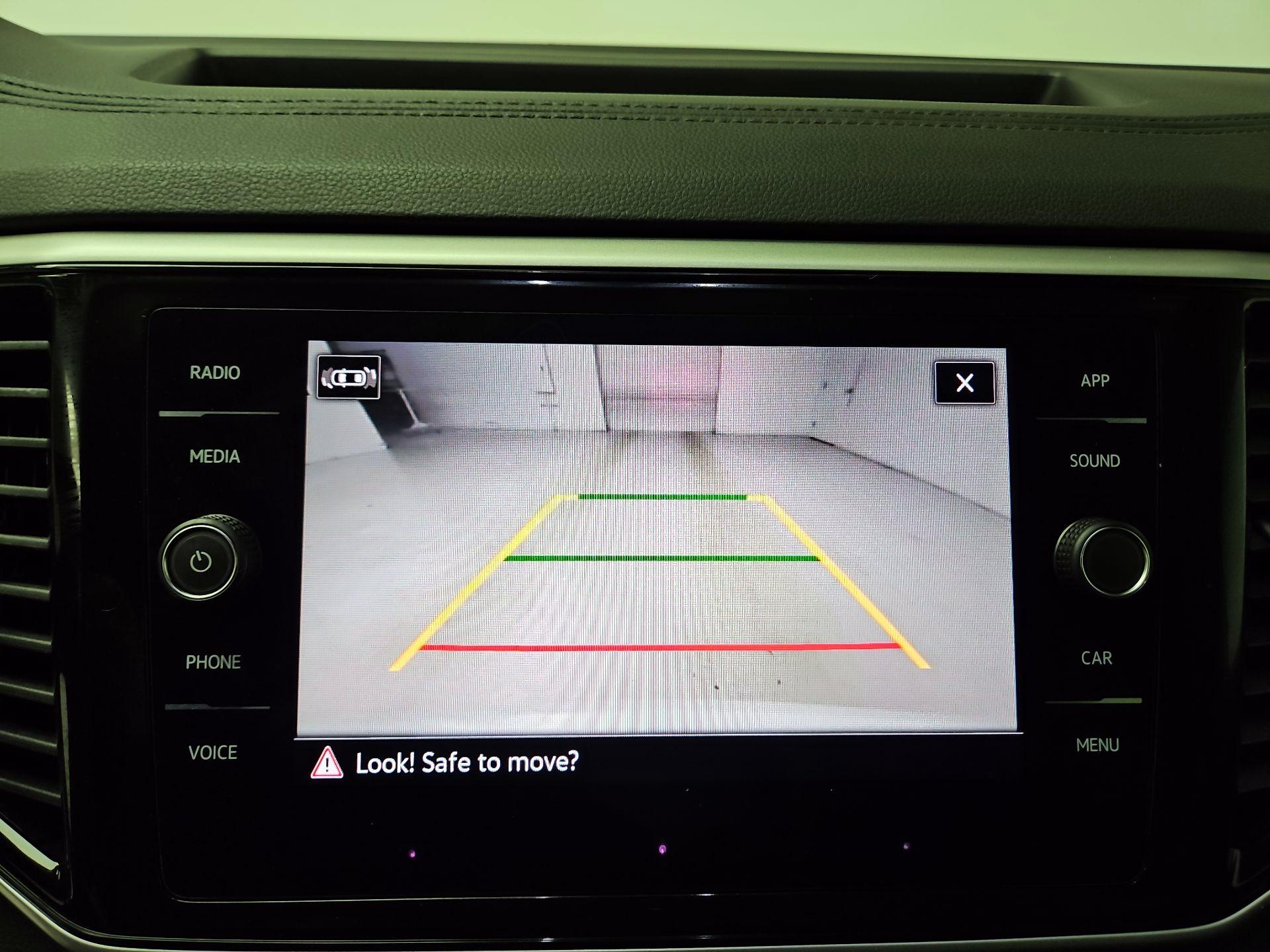 Thumbnail: 2023 Volkswagen Atlas - 14