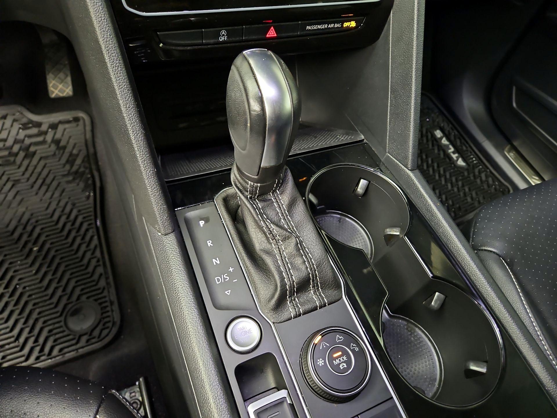 Thumbnail: 2023 Volkswagen Atlas - 17