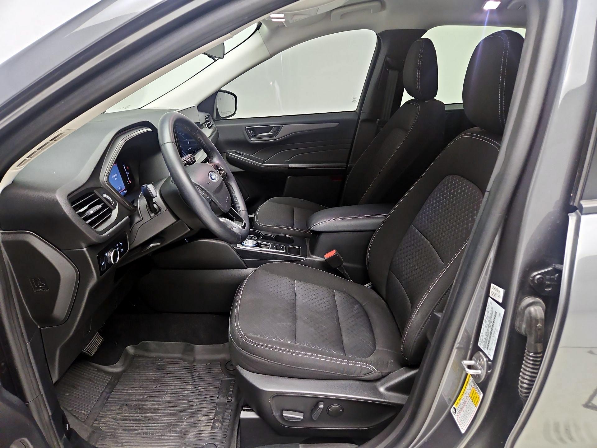 Thumbnail: 2023 Ford Escape - 11