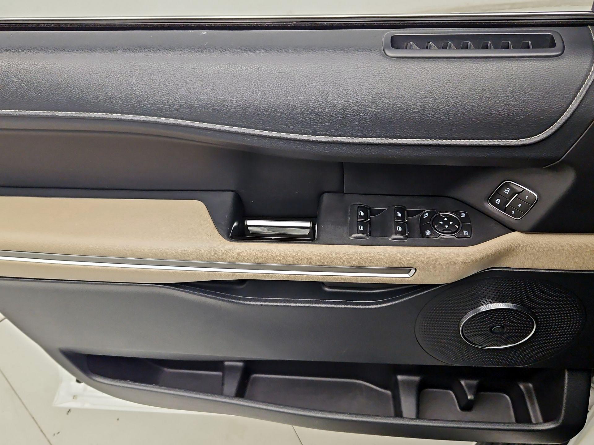 Thumbnail: 2022 Ford Expedition MAX - 12