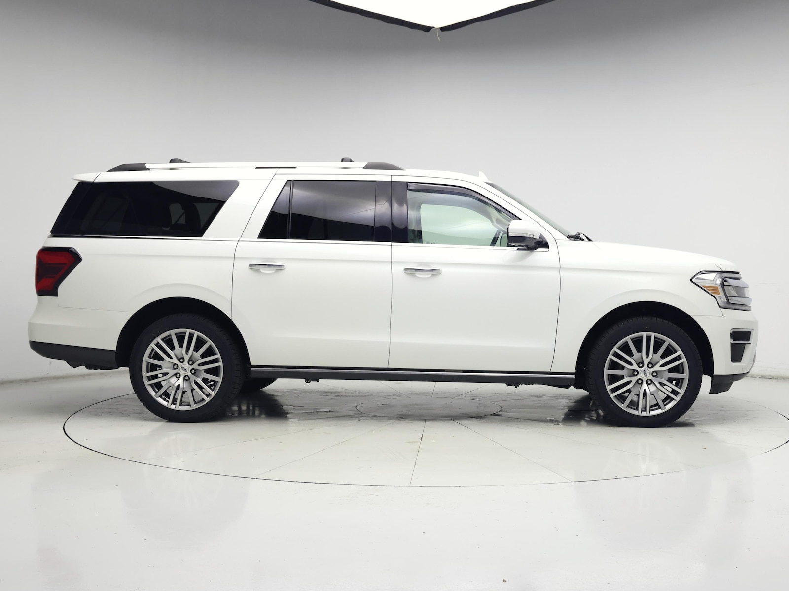 2022 Ford Expedition Limited - Photo 8