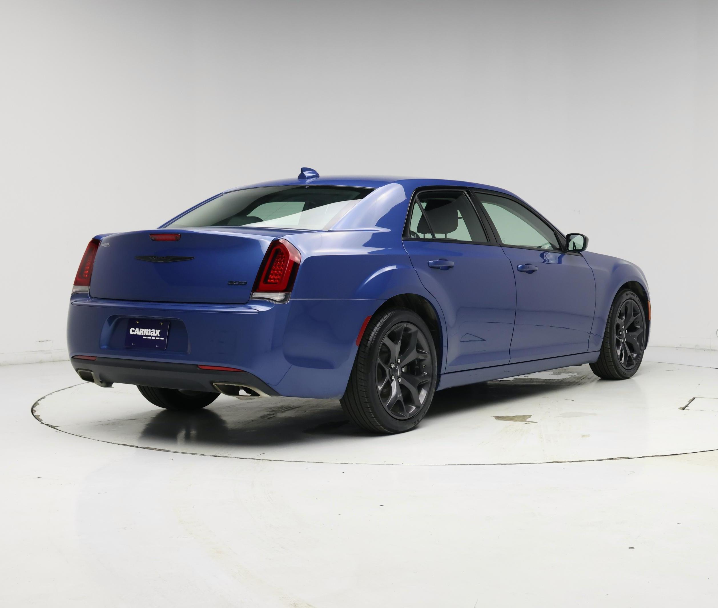 Thumbnail: 2023 Chrysler 300 - 8