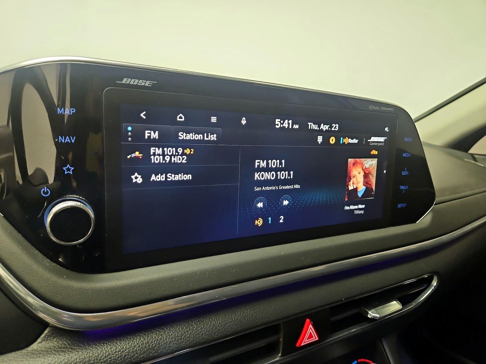 2023 Hyundai Sonata Hybrid Limited - Photo 17