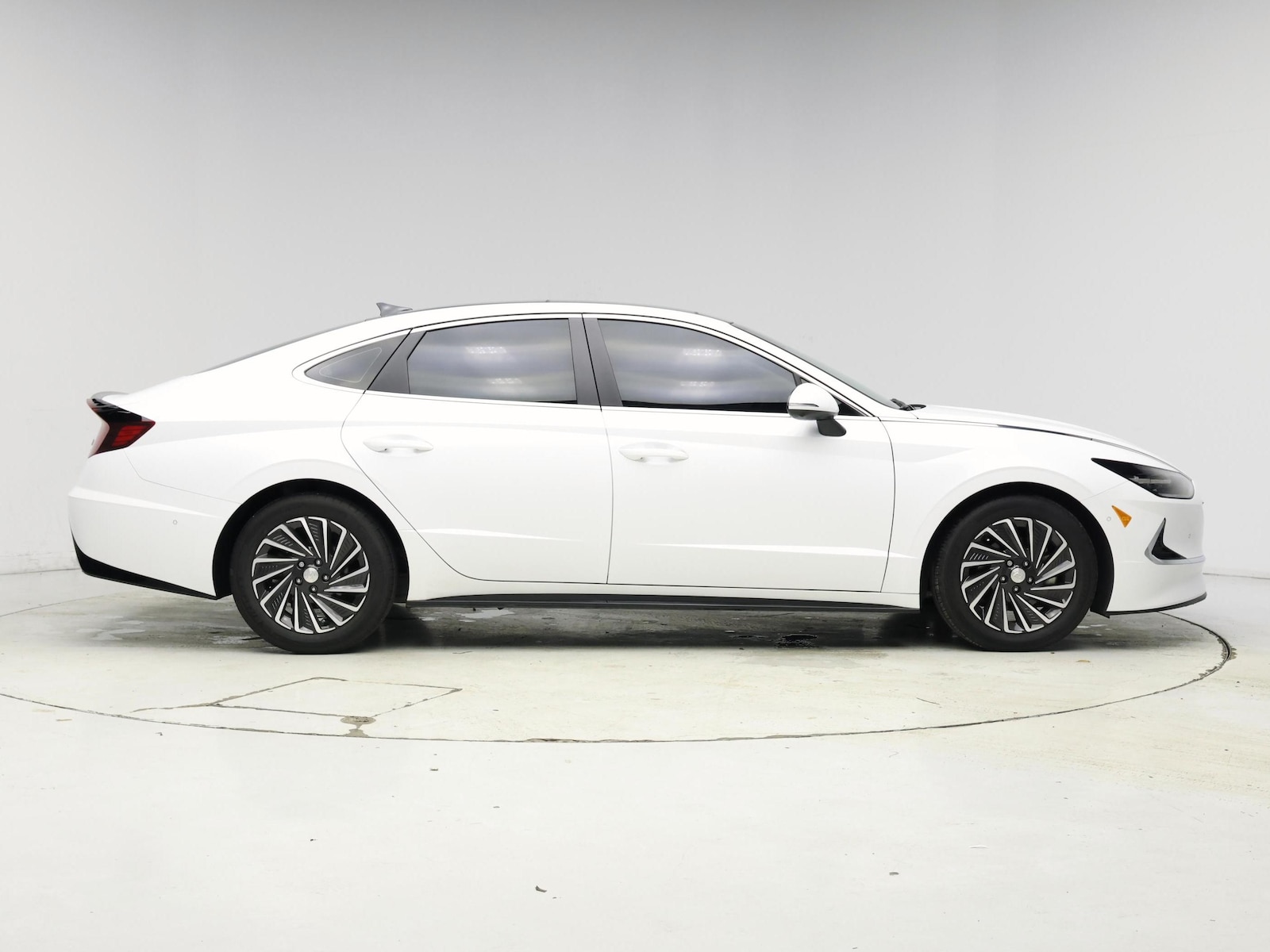 2023 Hyundai Sonata Hybrid Limited - Photo 8
