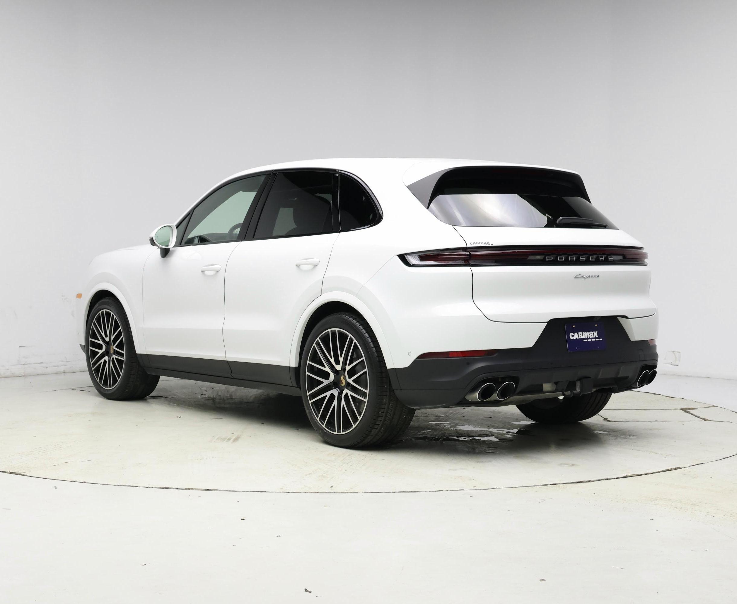 Thumbnail: 2026 Porsche Cayenne - 2