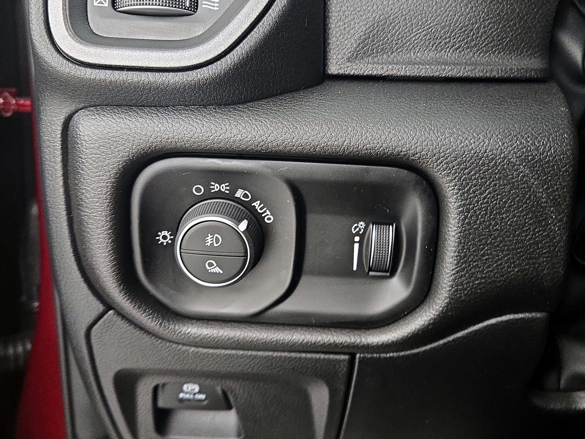 Thumbnail: 2025 RAM 1500 - 13