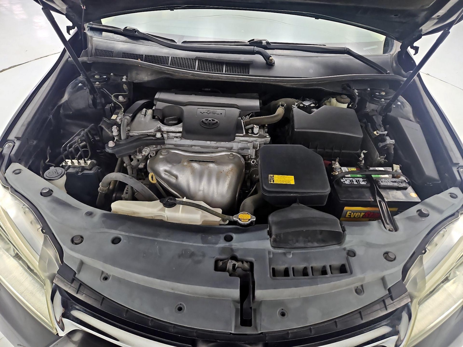 2015 Toyota Camry LE - Photo 22