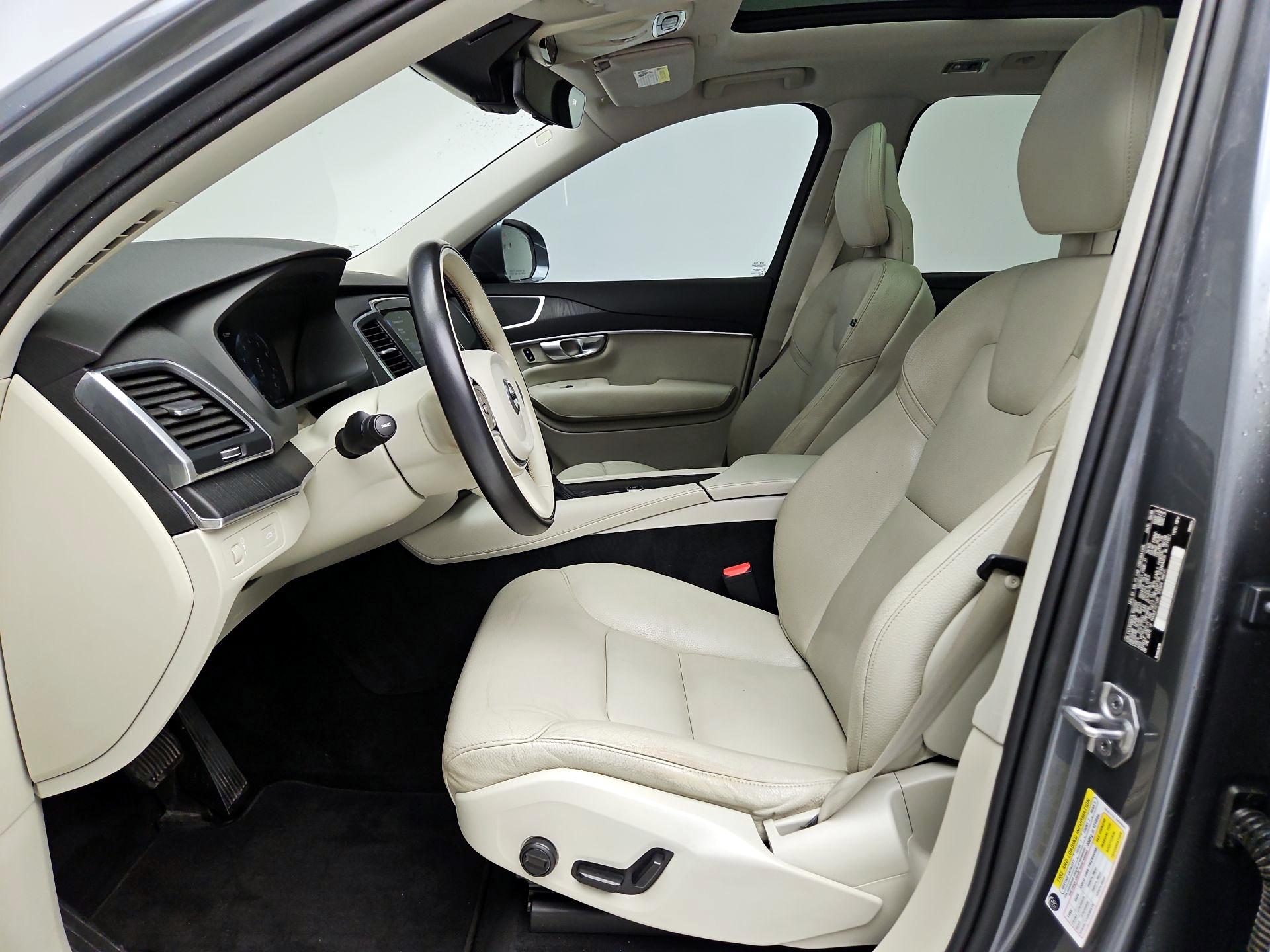 Thumbnail: 2020 Volvo XC90 - 11