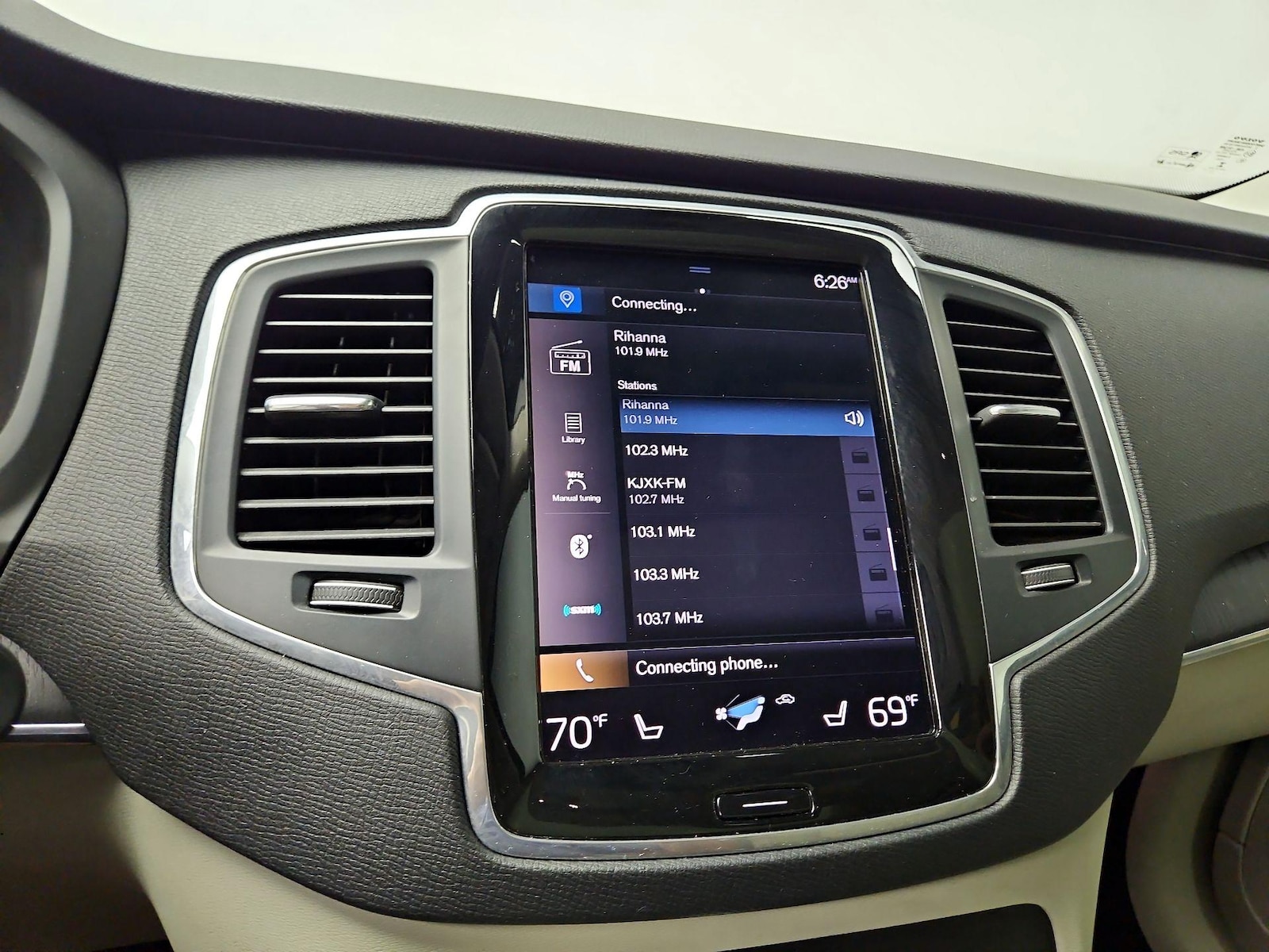 2020 Volvo XC90 Momentum - Photo 16