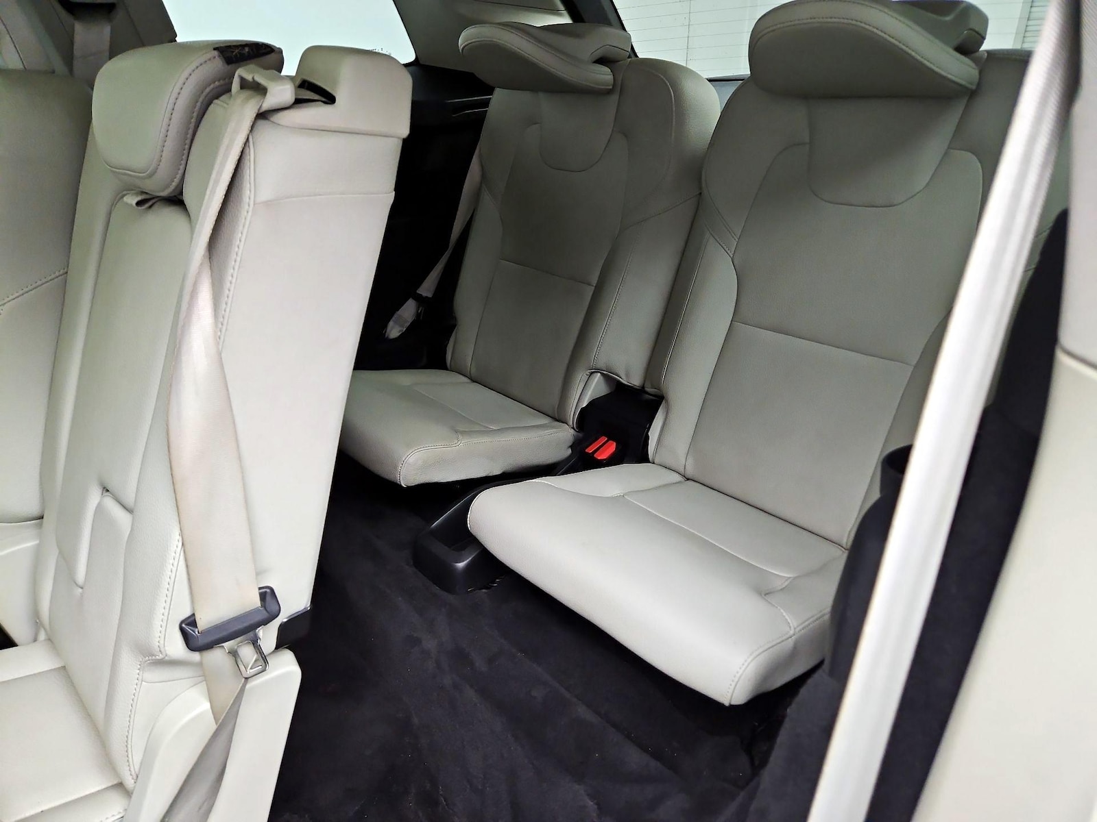 2020 Volvo XC90 Momentum - Photo 22