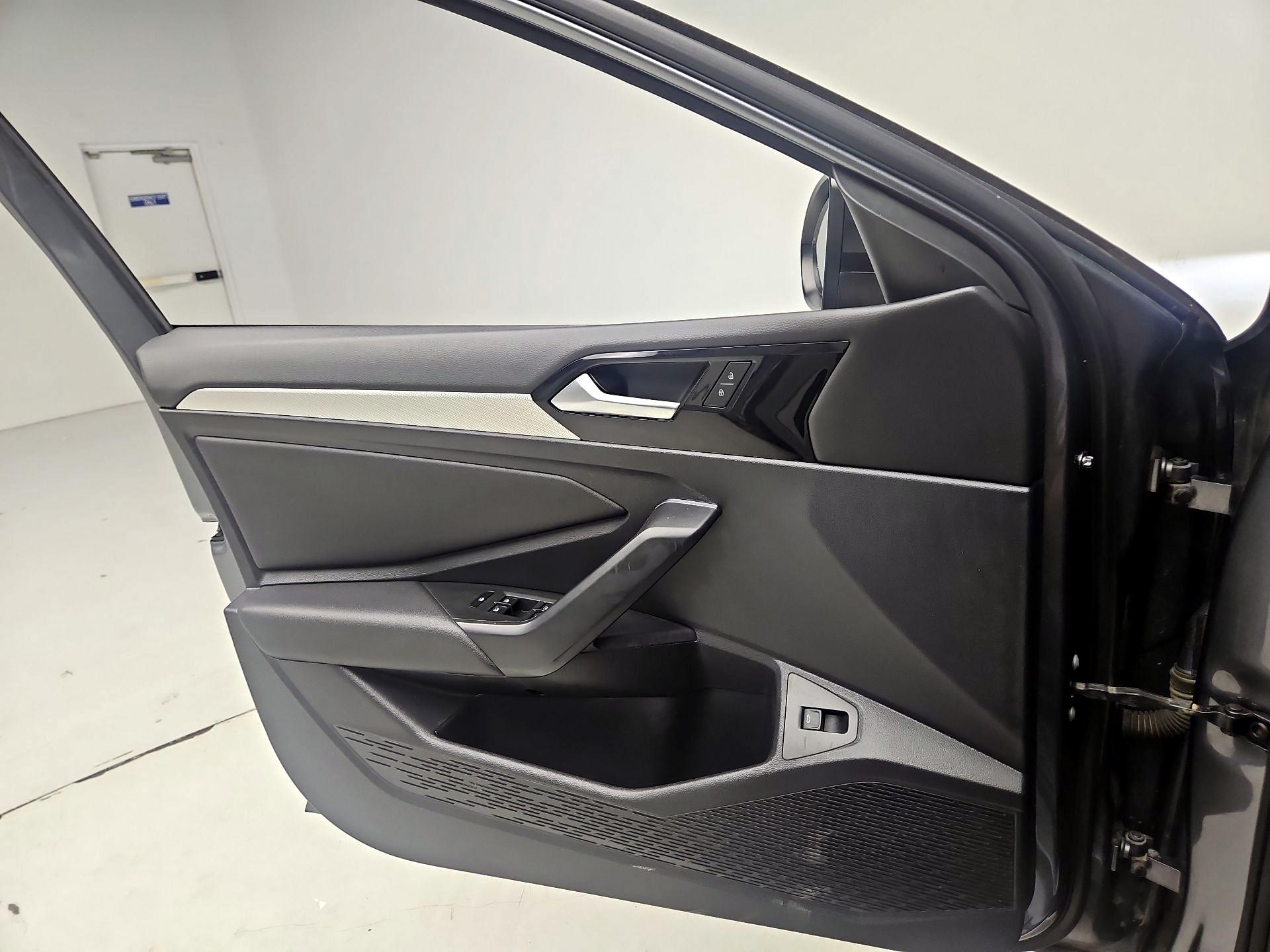 Thumbnail: 2020 Volkswagen Jetta - 12