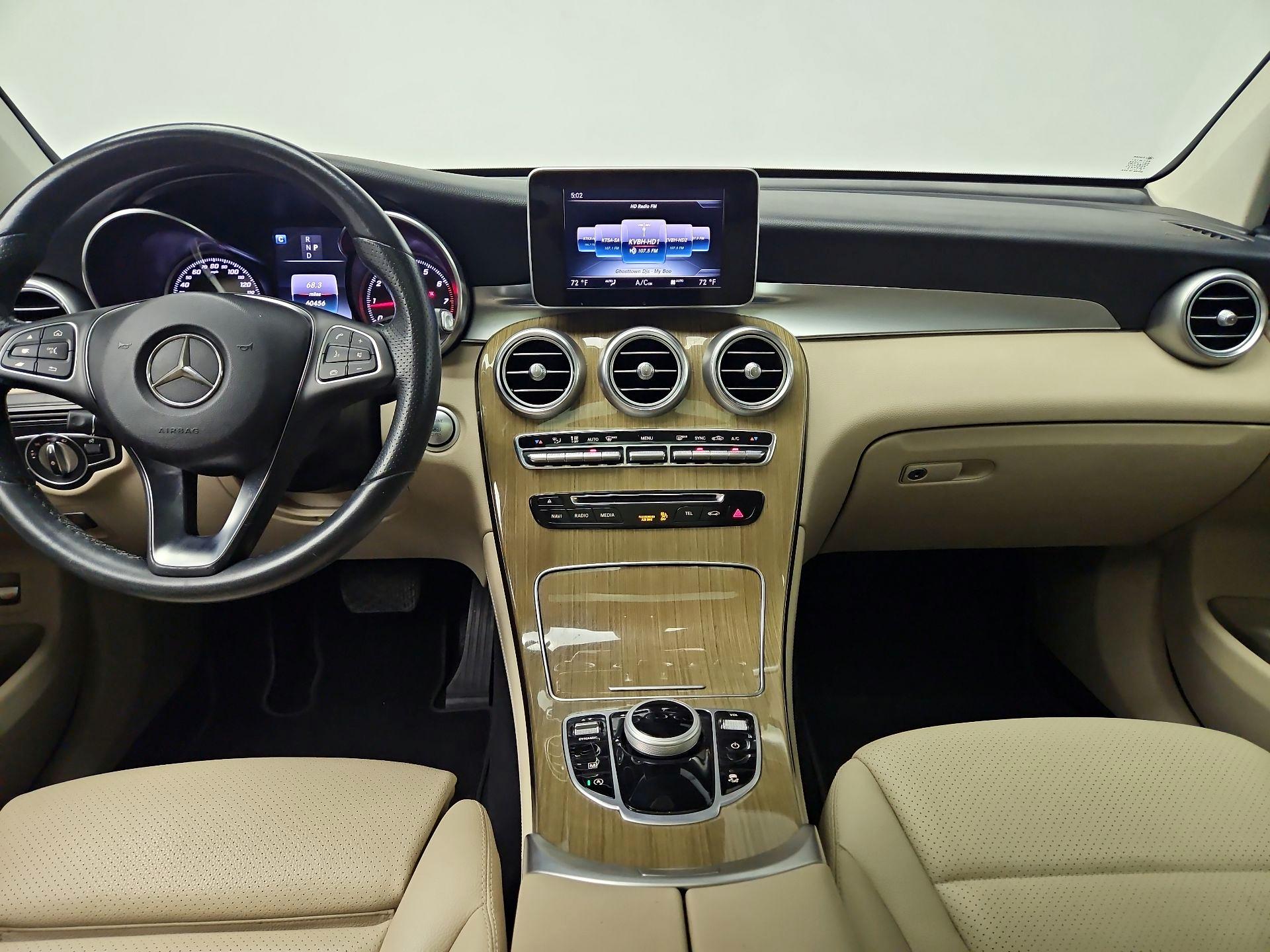 Thumbnail: 2017 Mercedes-Benz GLC - 9