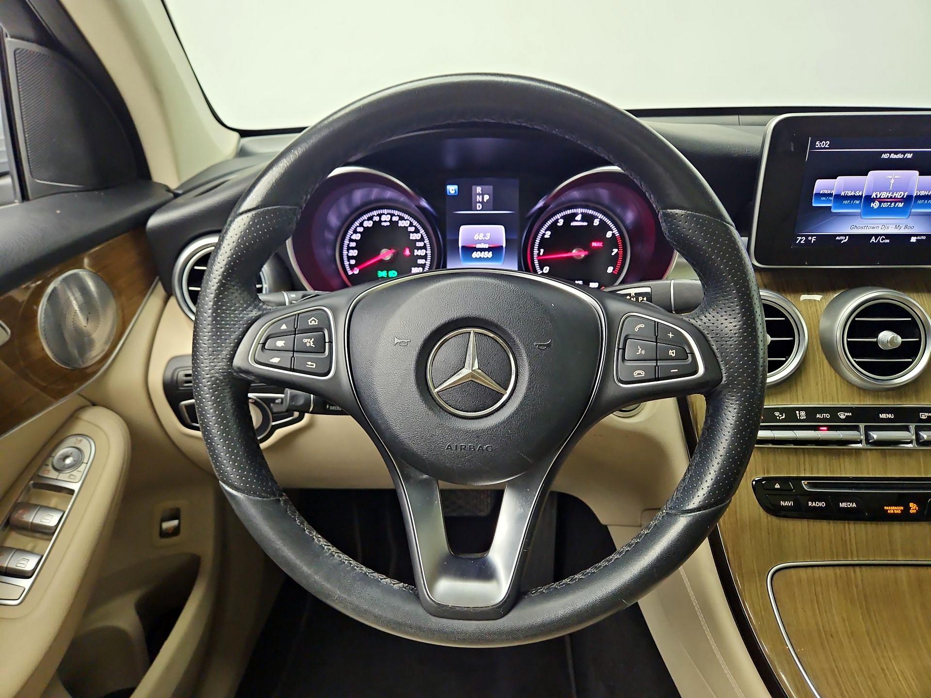 Thumbnail: 2017 Mercedes-Benz GLC - 10