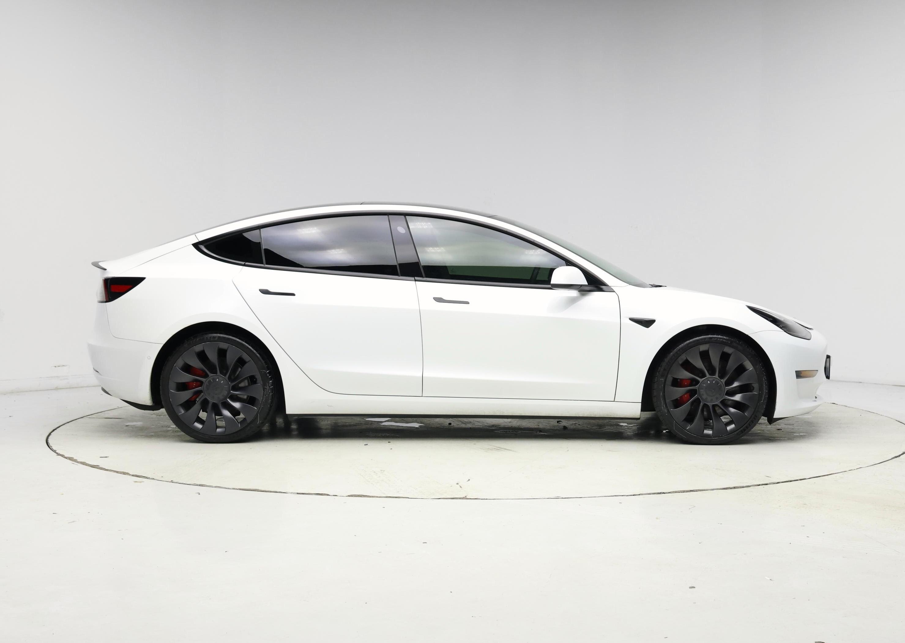 Thumbnail: 2021 Tesla Model 3 - 7