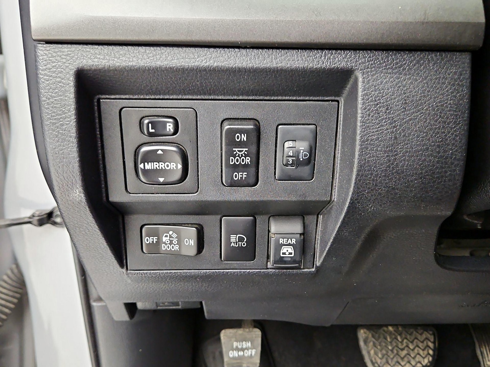 2021 Toyota Tundra SR5 - Photo 14