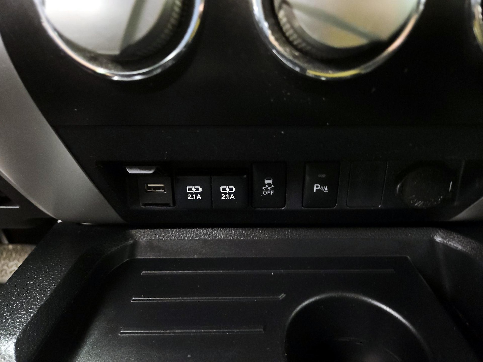 2021 Toyota Tundra SR5 - Photo 19