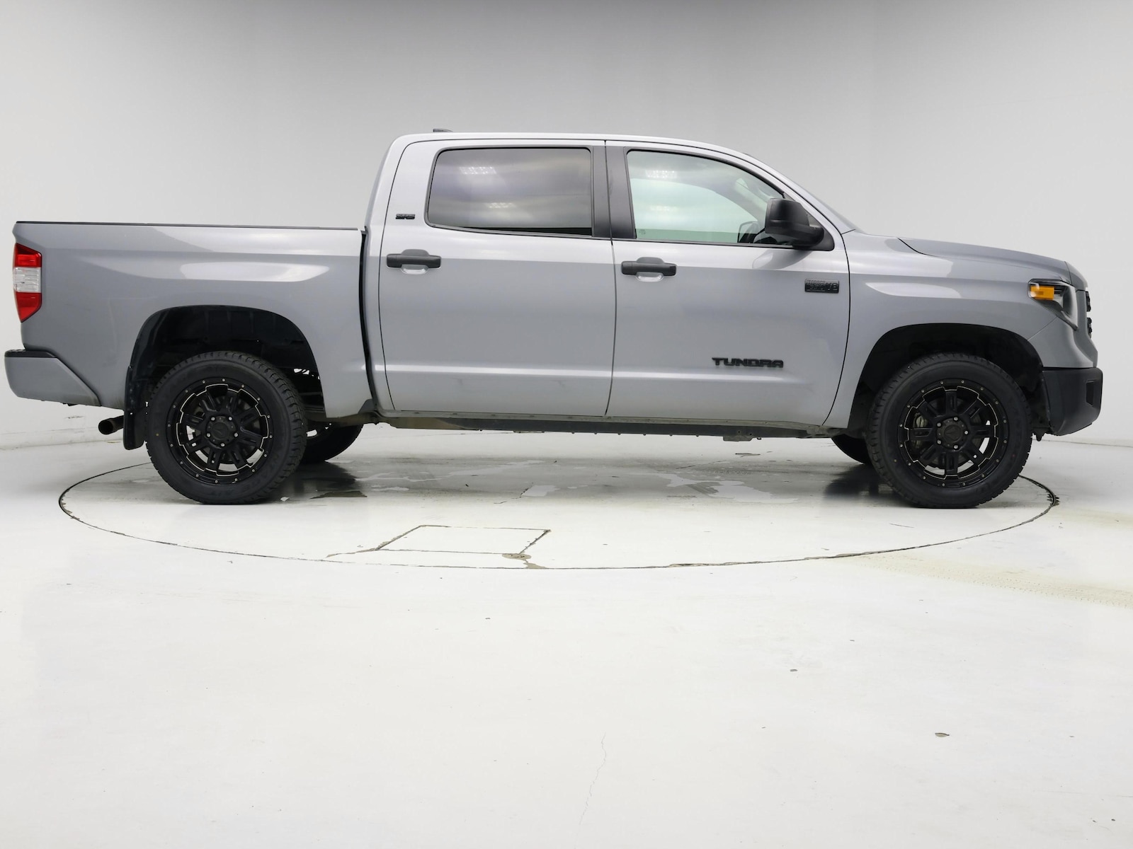 2021 Toyota Tundra SR5 - Photo 8