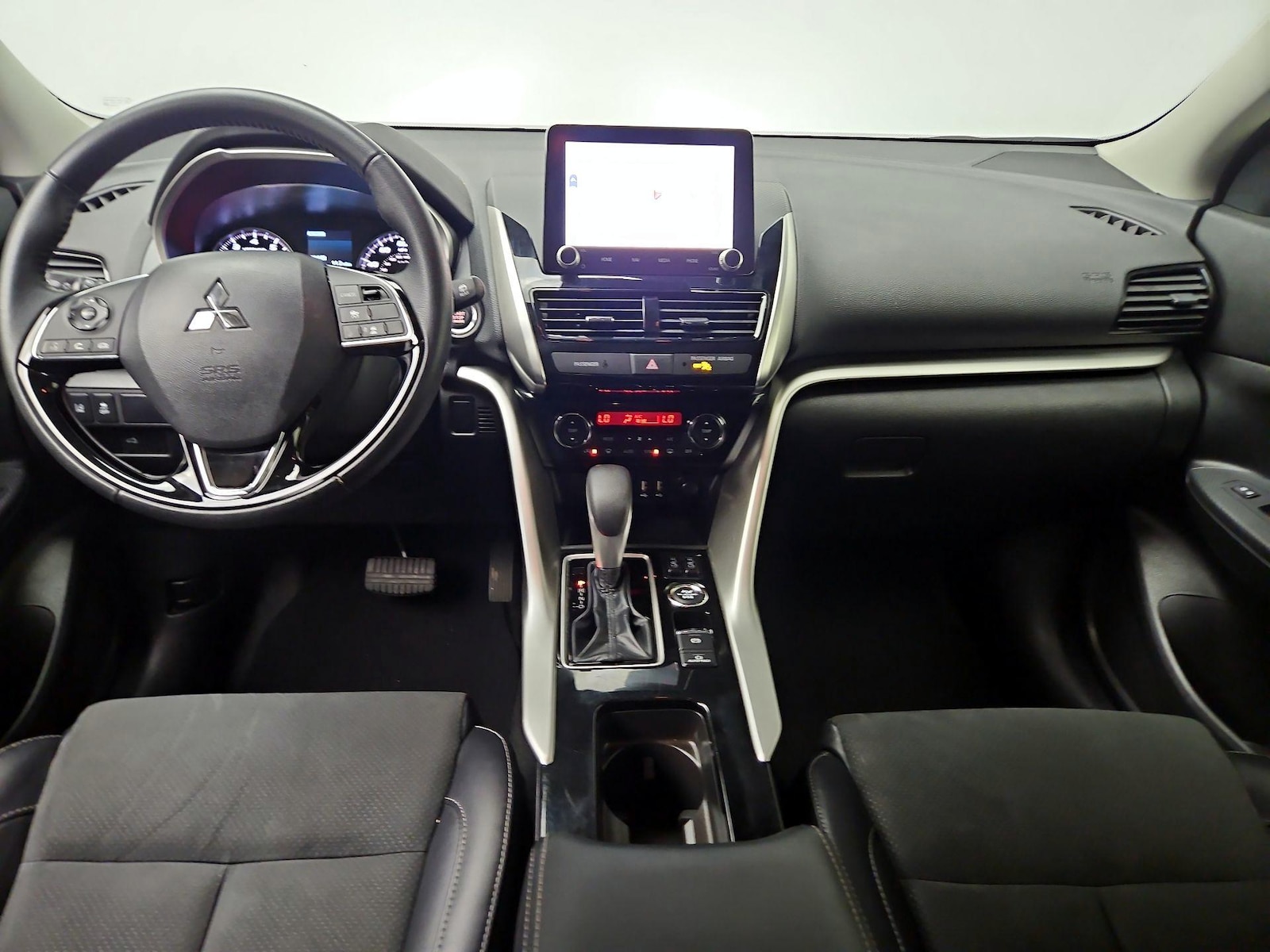 2024 Mitsubishi Eclipse Cross SE - Photo 10