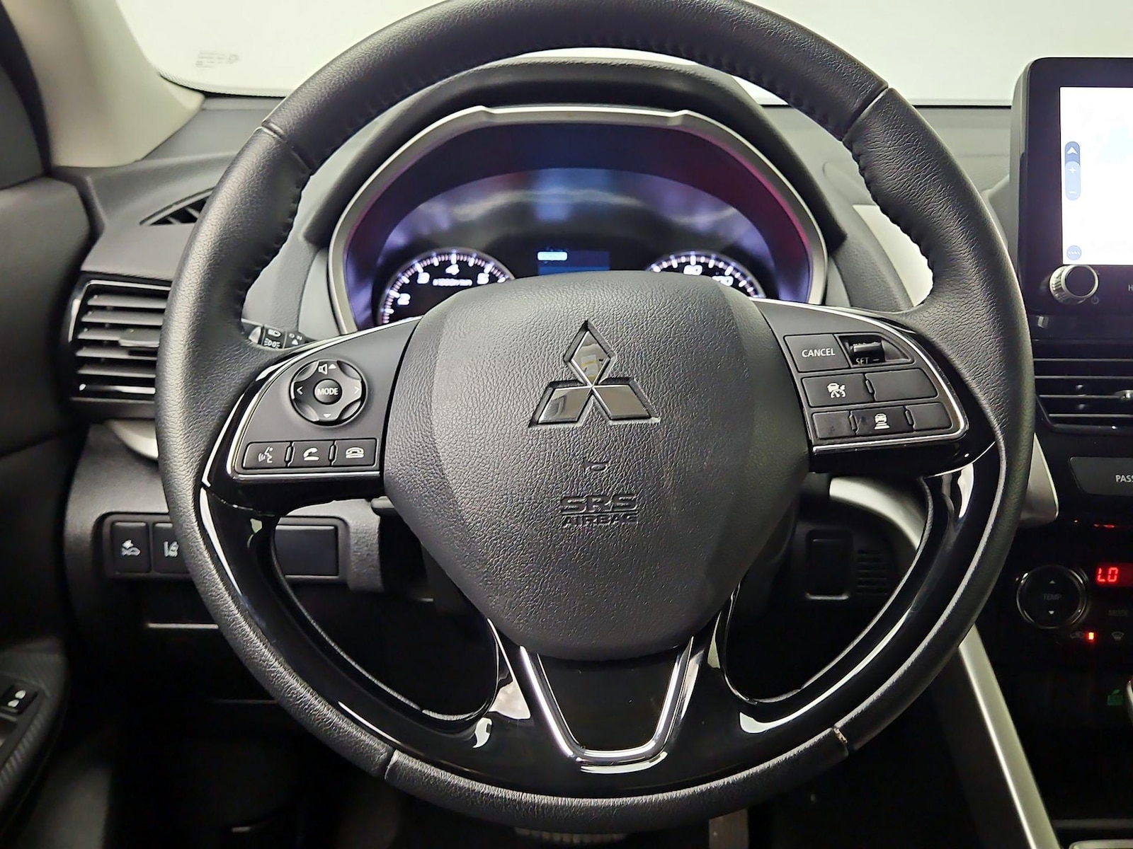 2024 Mitsubishi Eclipse Cross SE - Photo 11