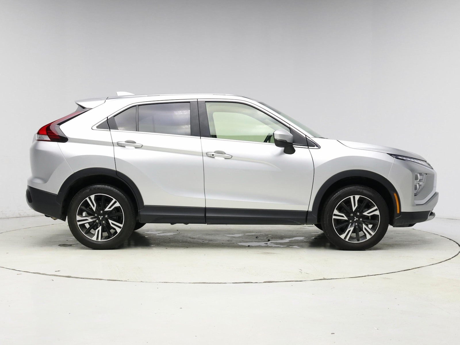 2024 Mitsubishi Eclipse Cross SE - Photo 8