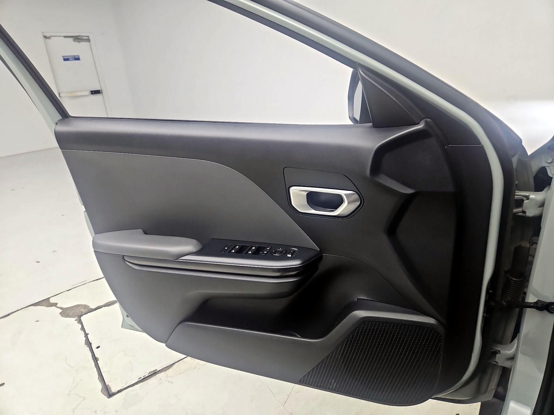 Thumbnail: 2025 Kia K4 - 12