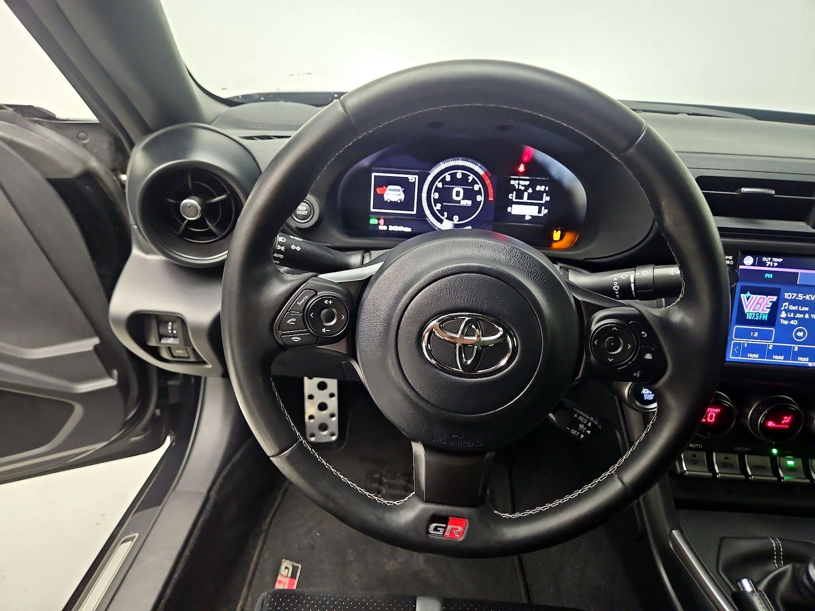 2024 Toyota GR86 Premium - Photo 11