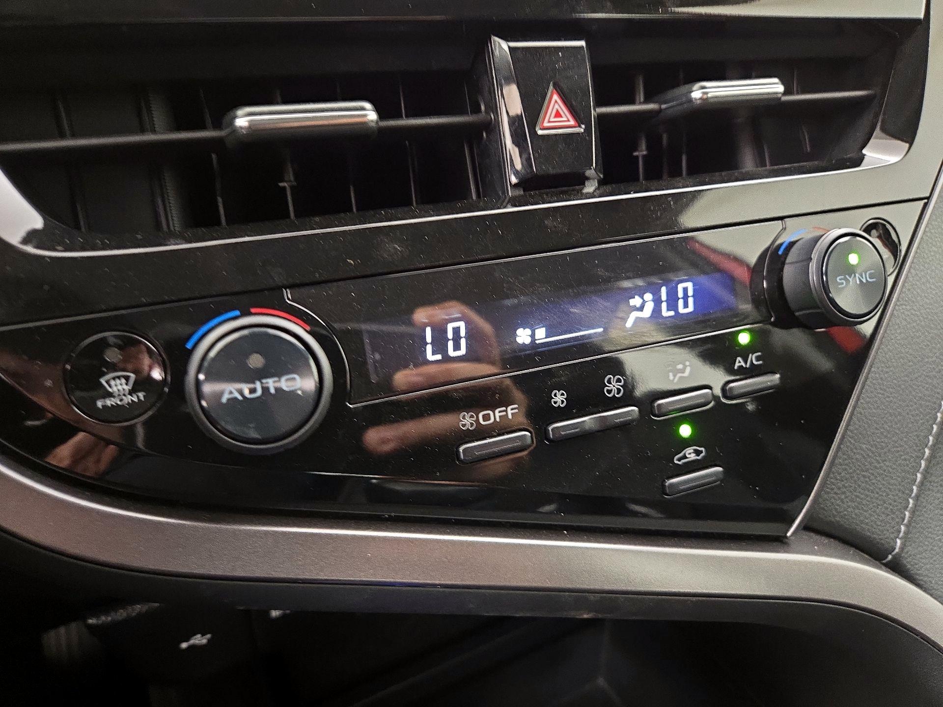 Thumbnail: 2023 Toyota Camry - 16