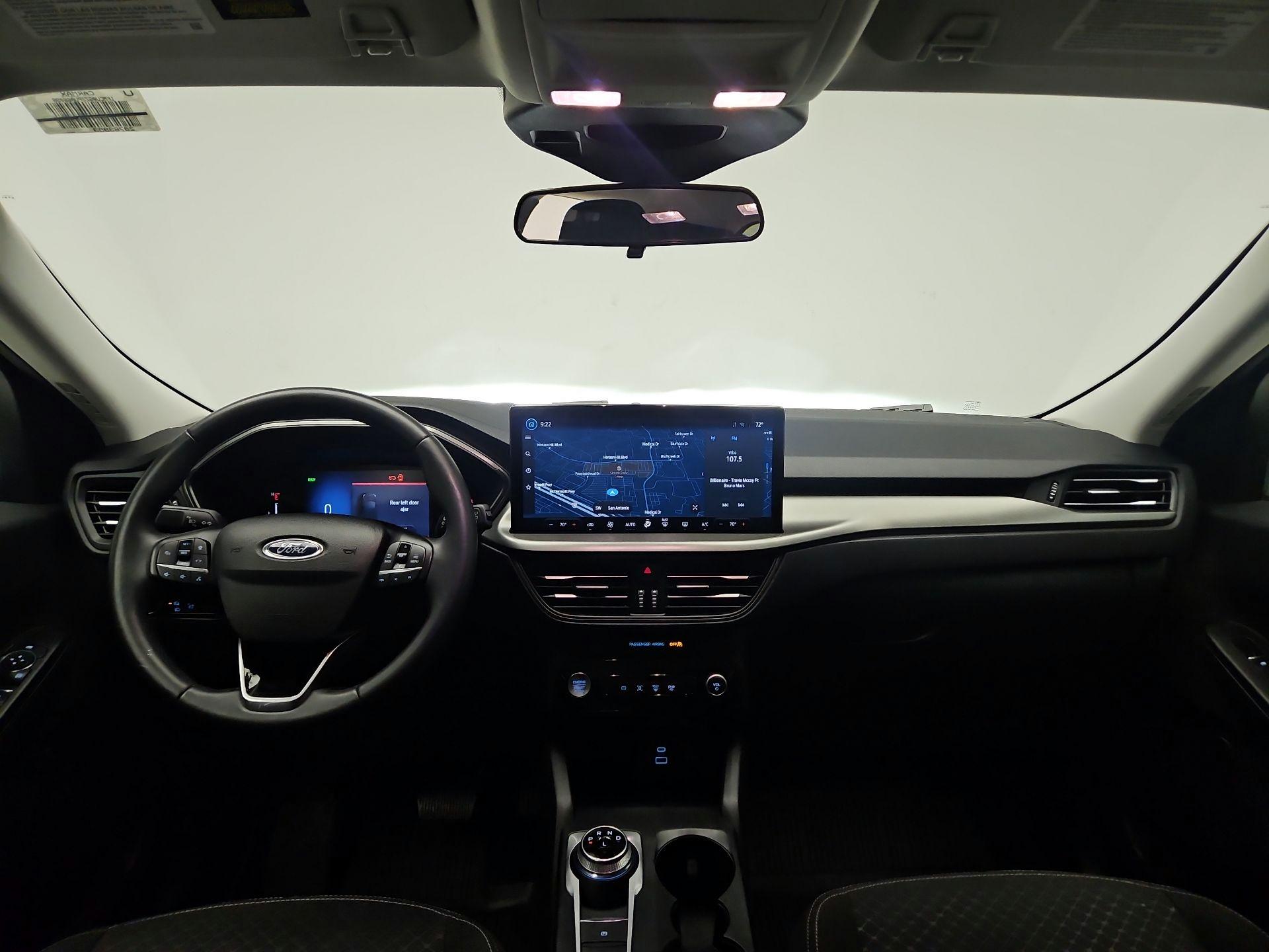 Thumbnail: 2023 Ford Escape - 9