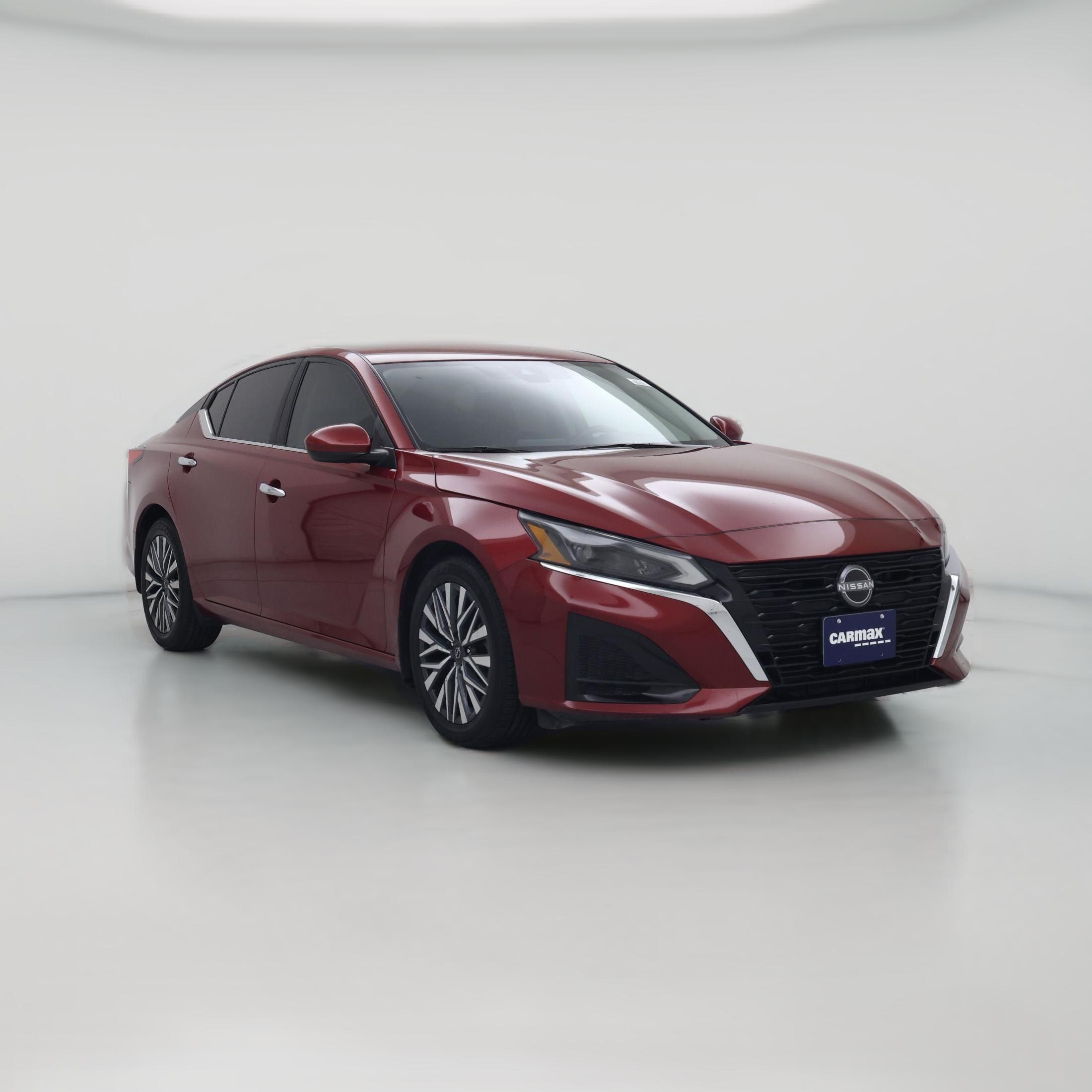 Thumbnail: 2023 Nissan Altima - 1