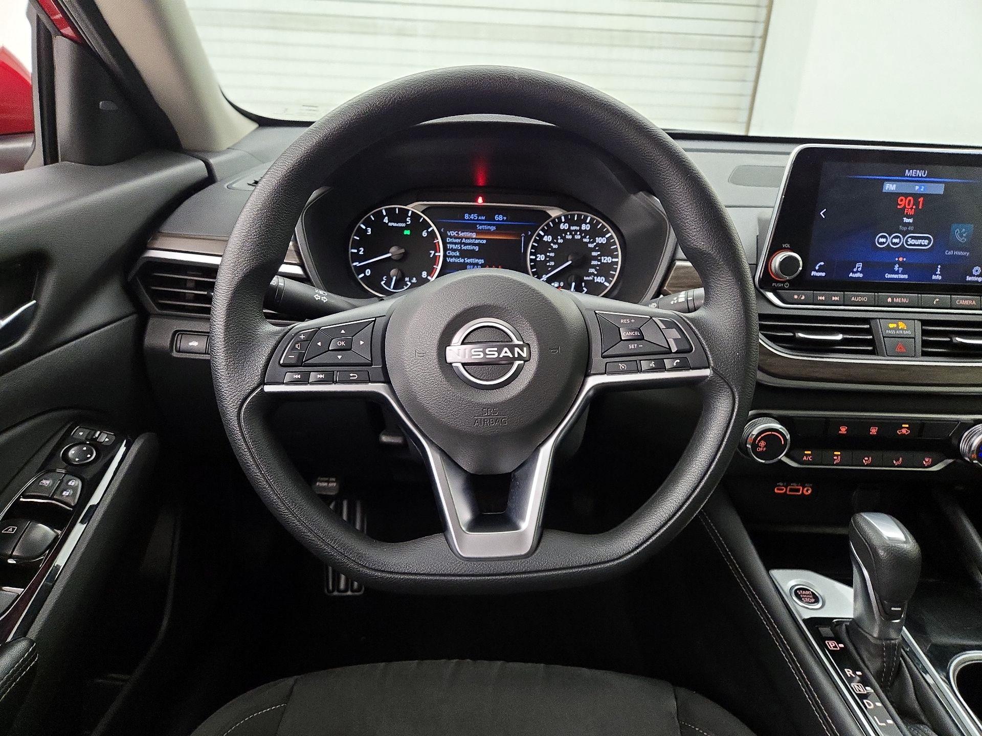Thumbnail: 2023 Nissan Altima - 10