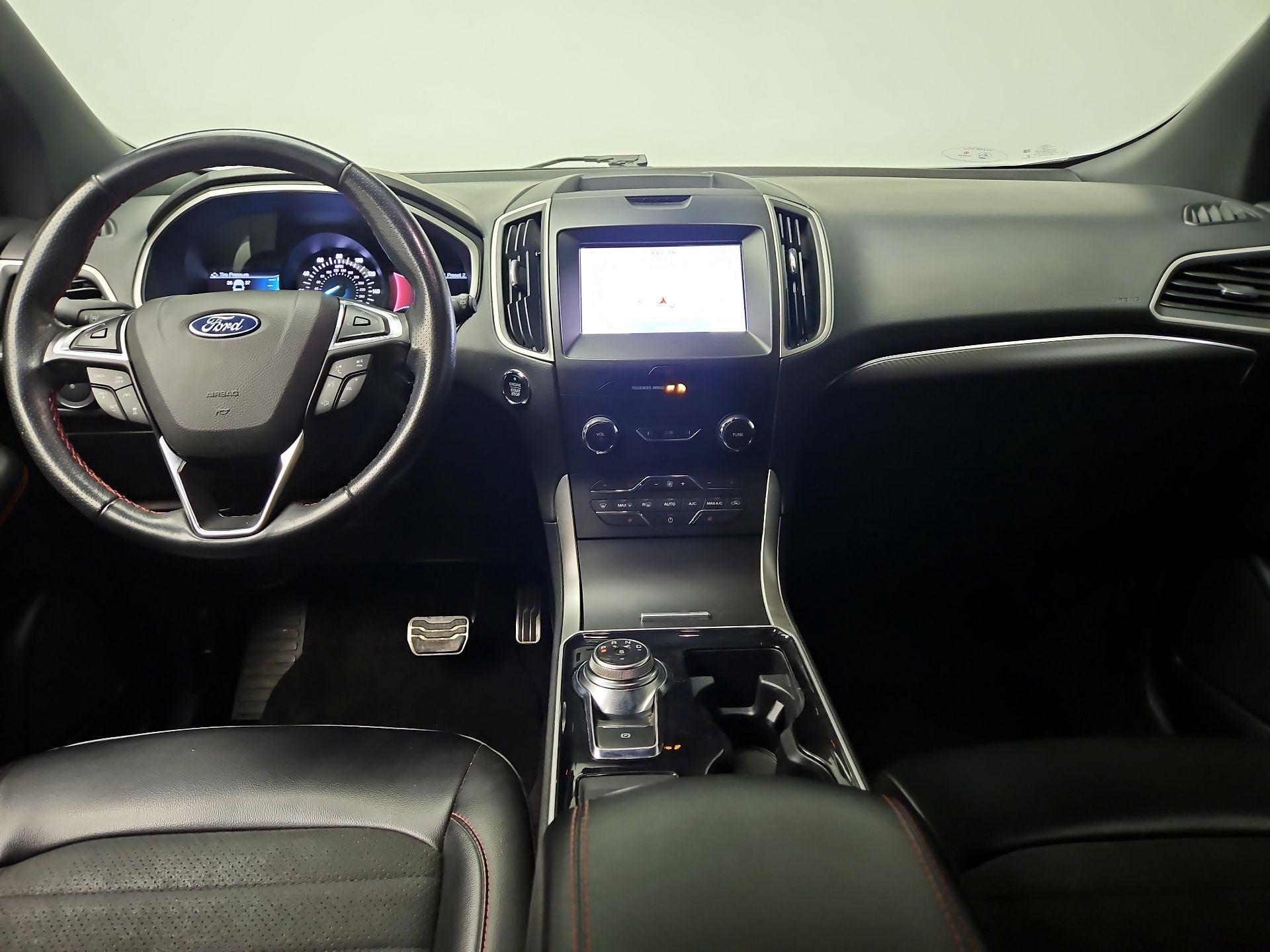 Thumbnail: 2020 Ford Edge - 9