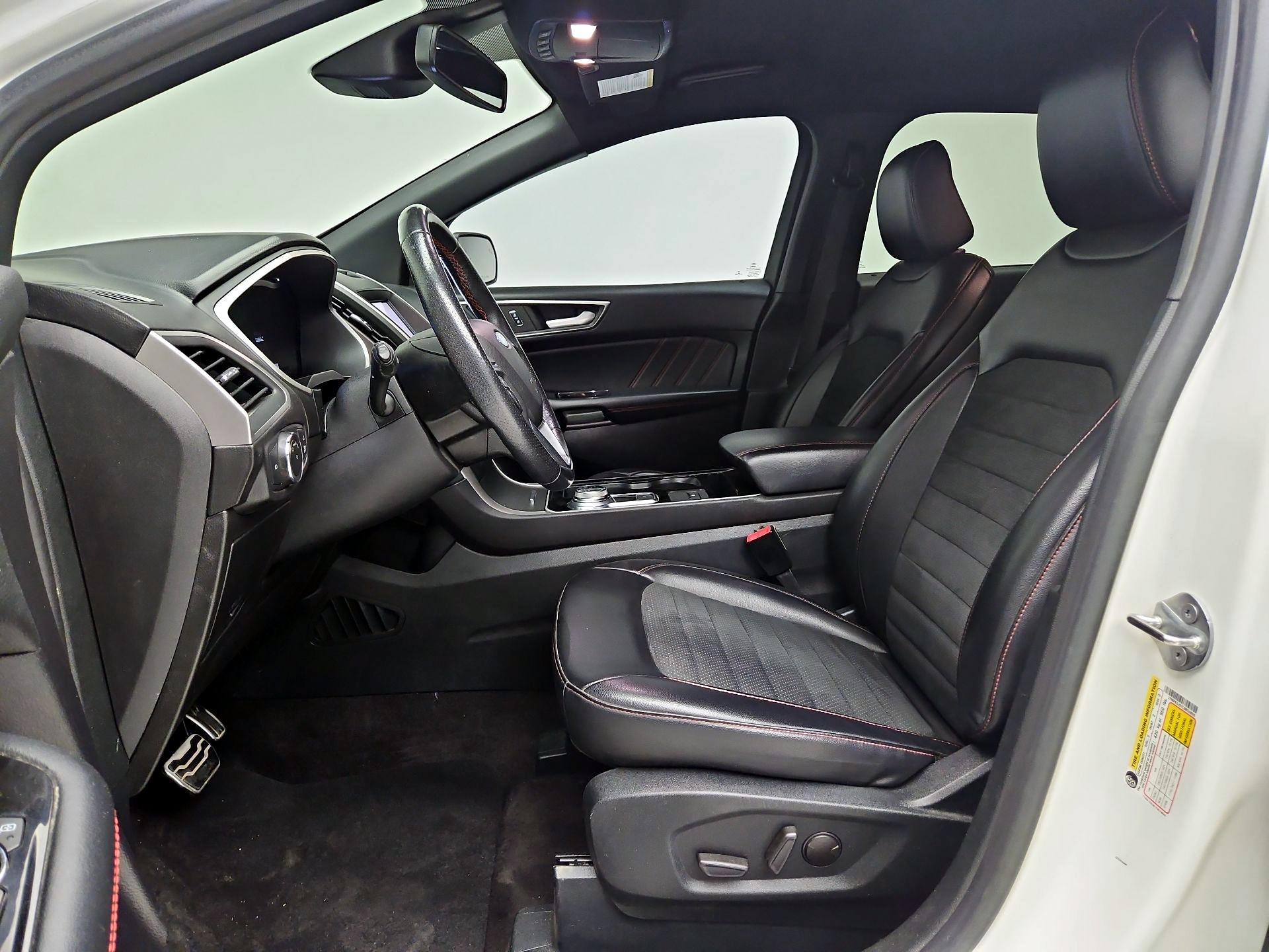 Thumbnail: 2020 Ford Edge - 11