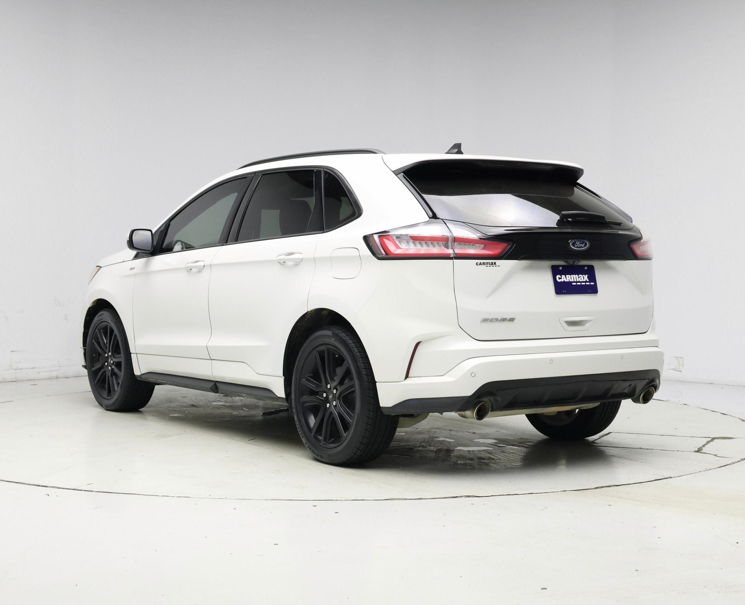 Thumbnail: 2020 Ford Edge - 2