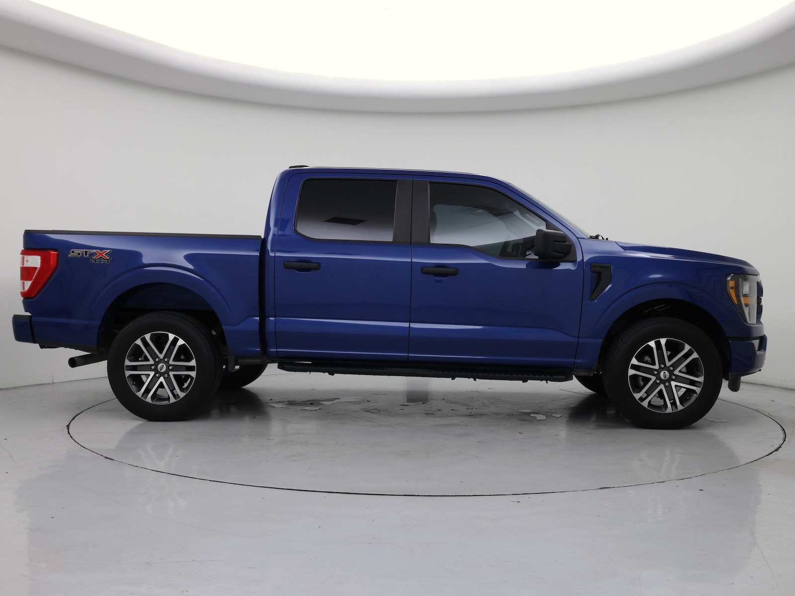 2023 Ford F-150 XL - Photo 8